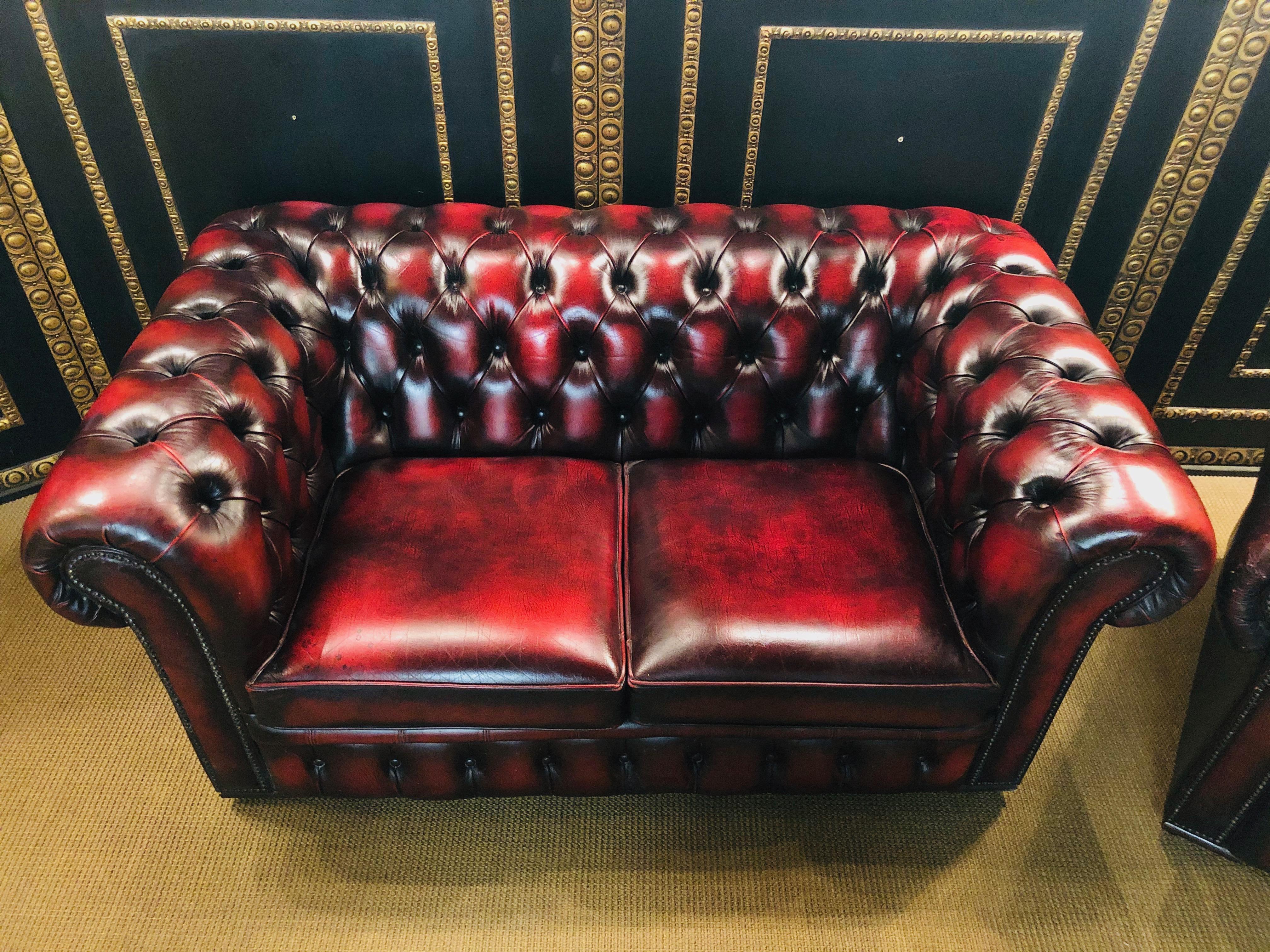 English Chesterfield 2-Seat Set Centurion Genuine Leather Oxblood, England