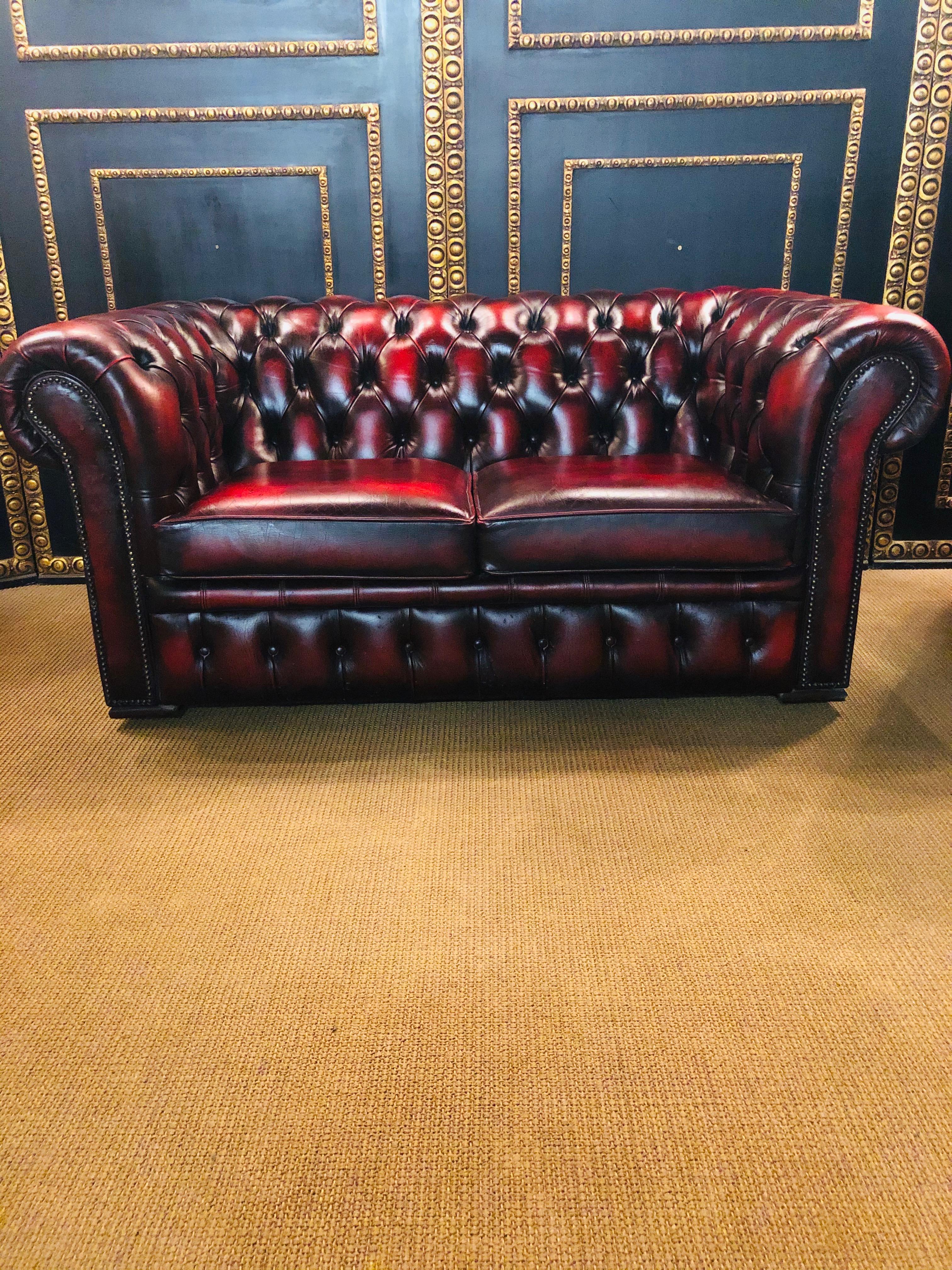 Chesterfield 2-Seat Set Centurion Genuine Leather Oxblood, England In Good Condition In Berlin, DE