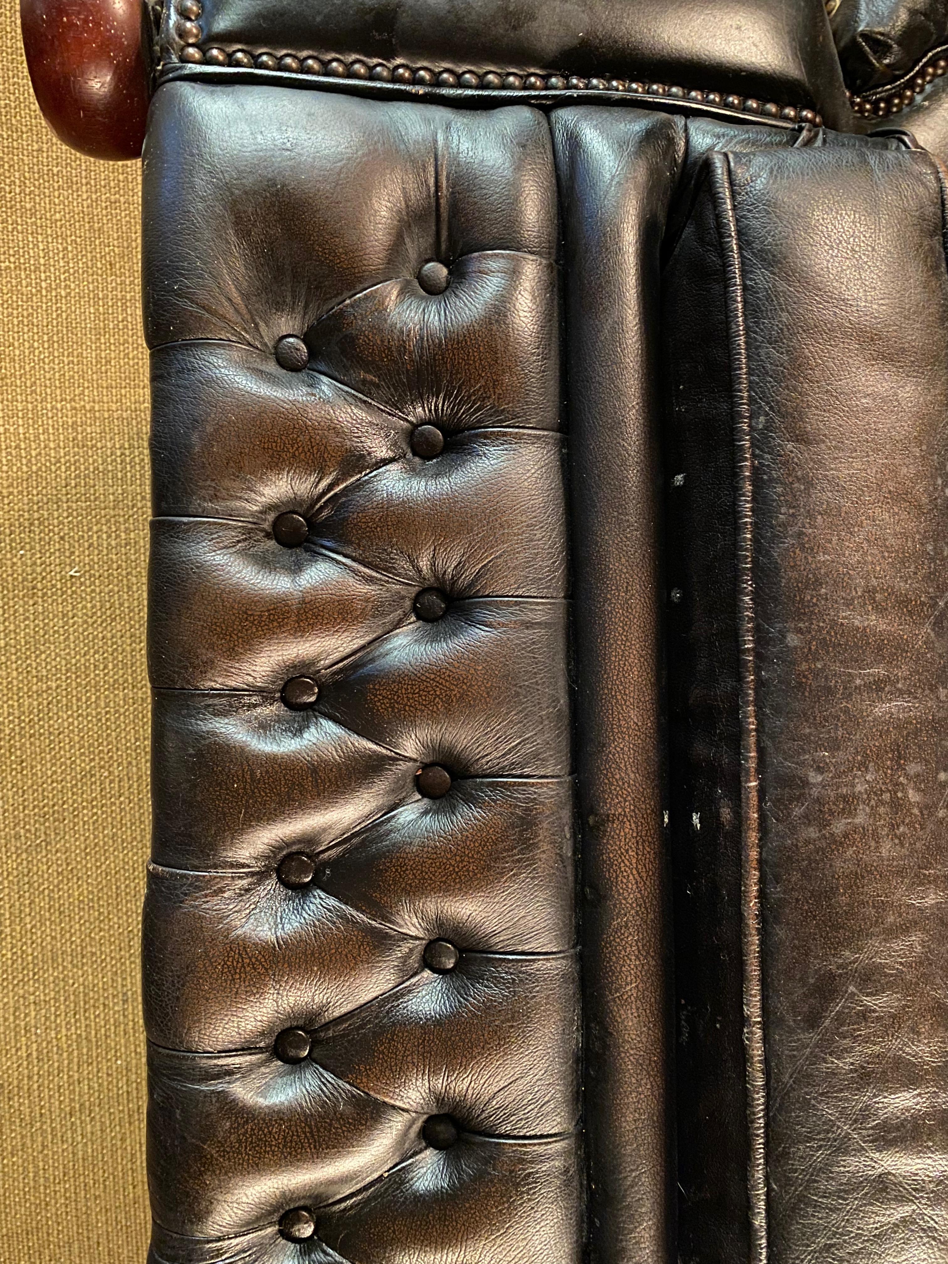 original Chesterfield 3-Seat Brown Leather Sofa Kent Modell Brand by Centurion 9