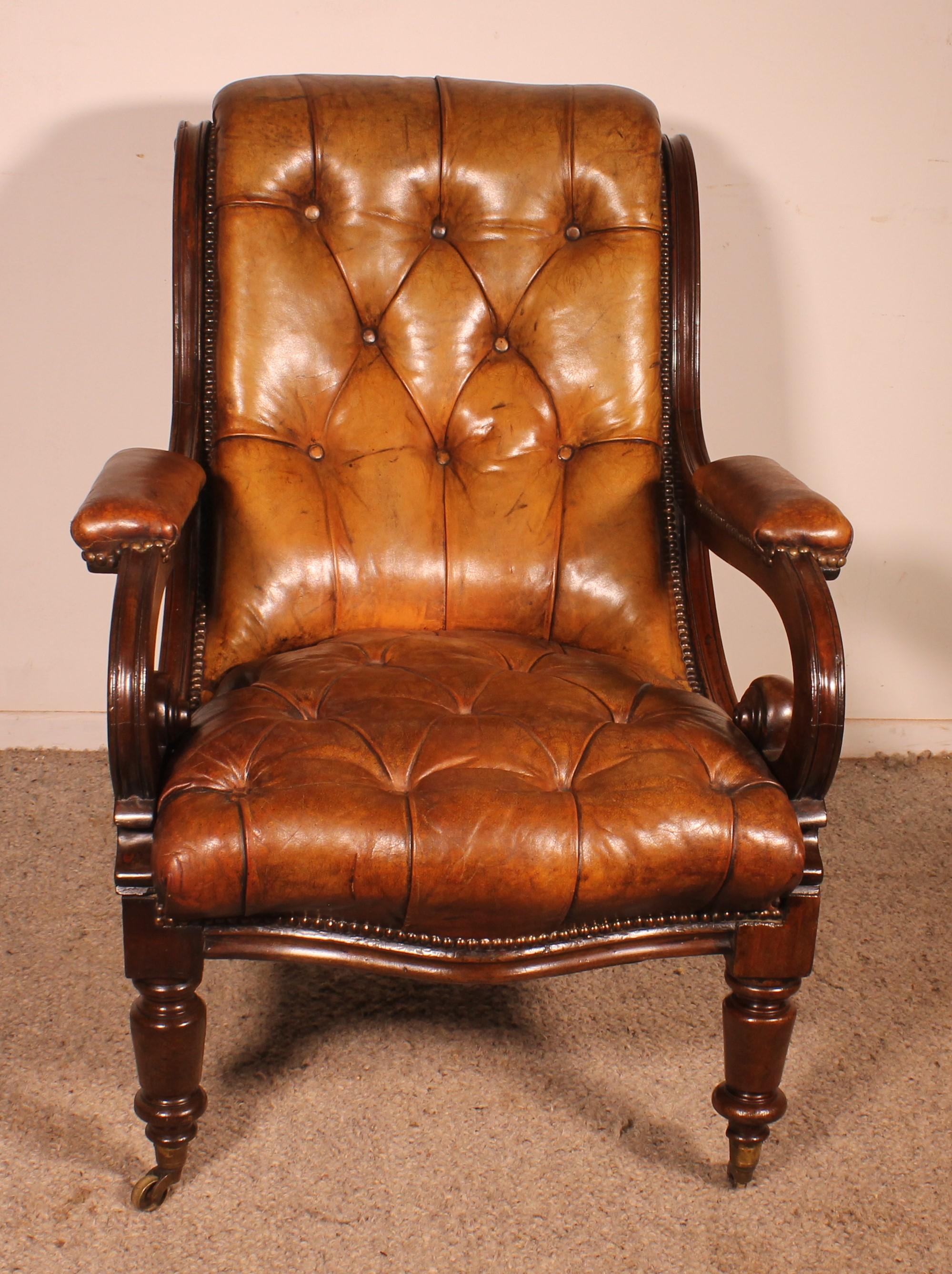 Poltrona Chesterfield - XIX secolo, dall'Inghilterra In condizioni buone in vendita a Brussels, Brussels