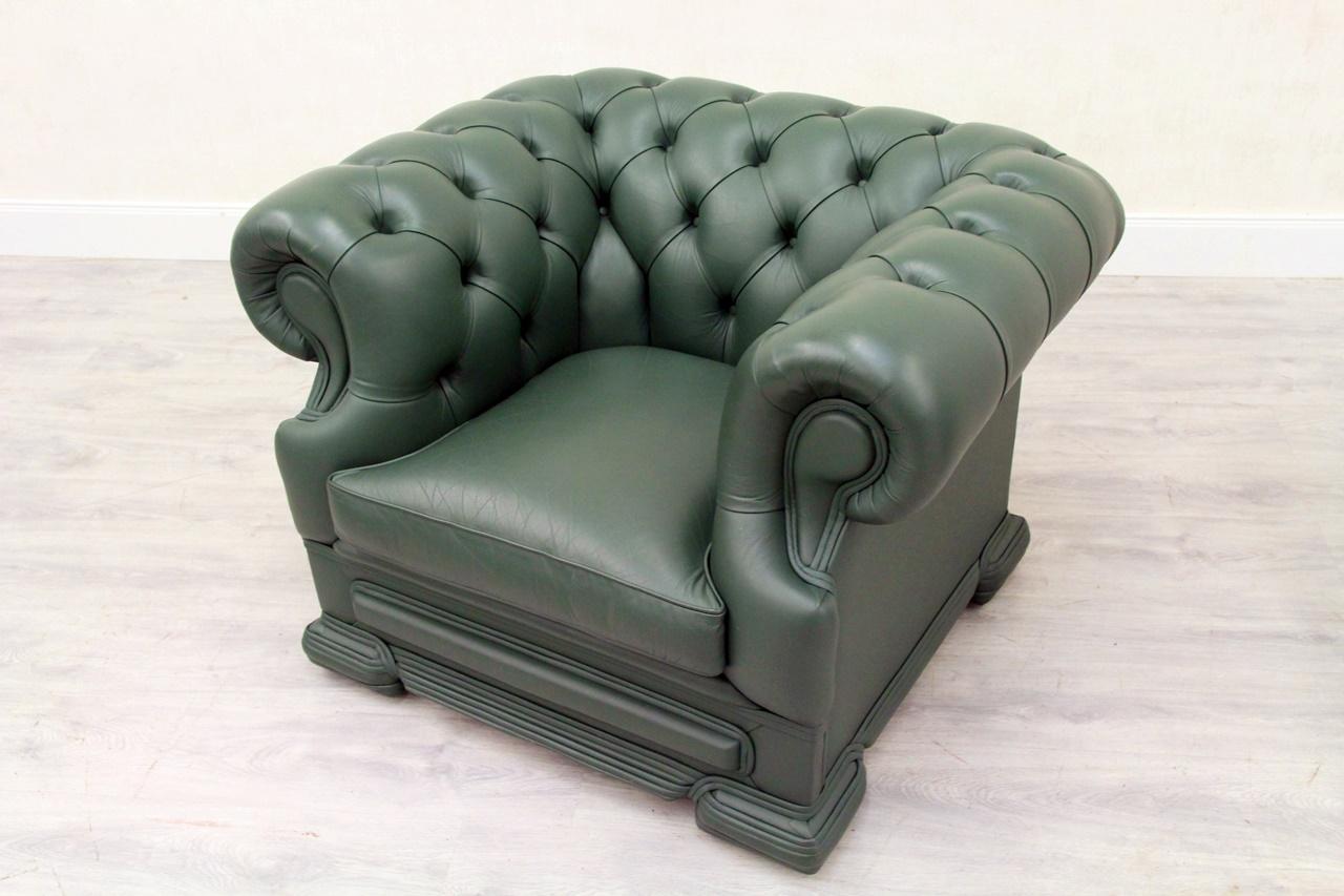 Chesterfield armchair leather antique wing chair recliner armchair (Ende des 20. Jahrhunderts) im Angebot