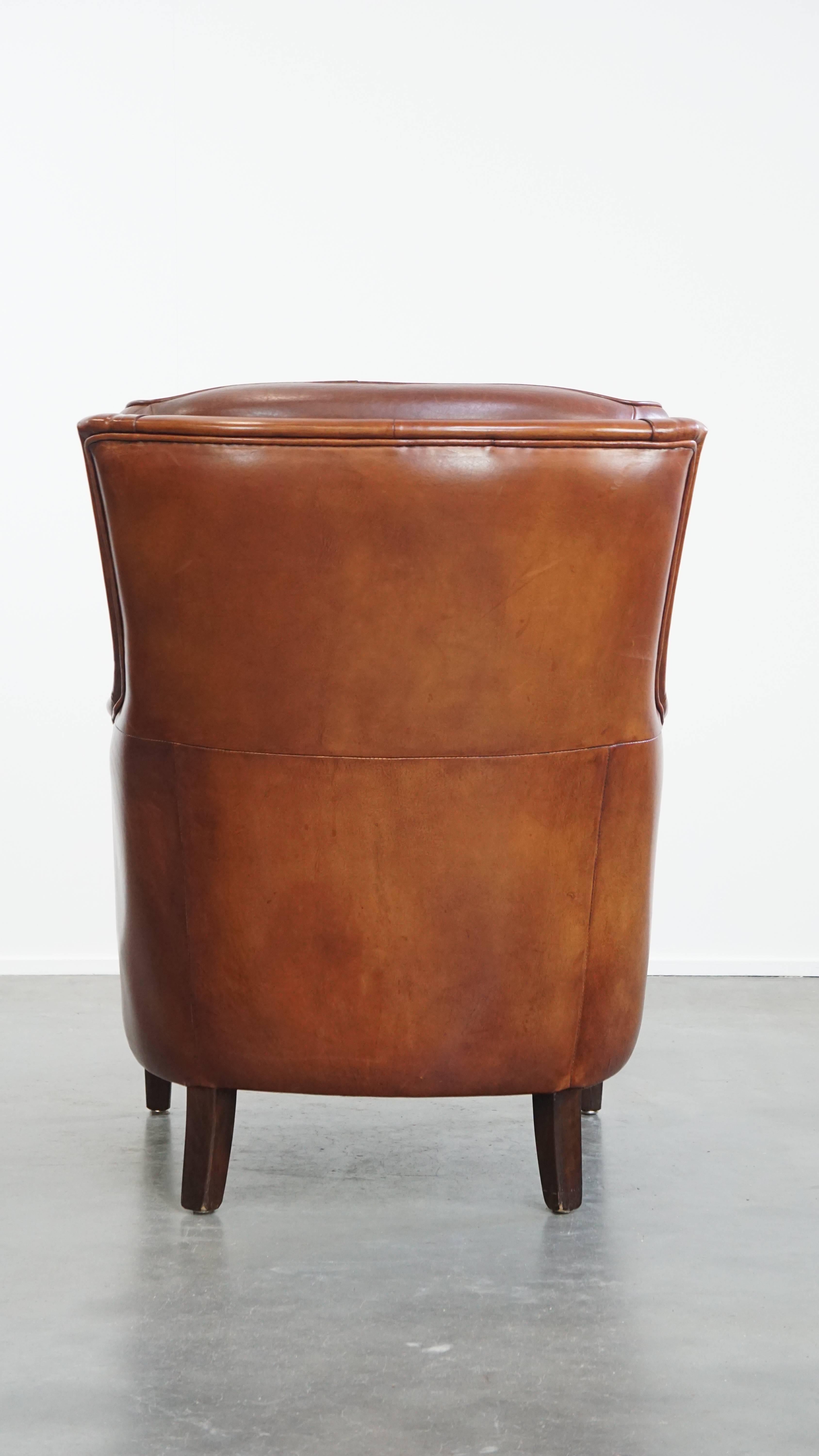 Chesterfield Sessel mit Ottomane aus Schafsleder (Handgefertigt) im Angebot