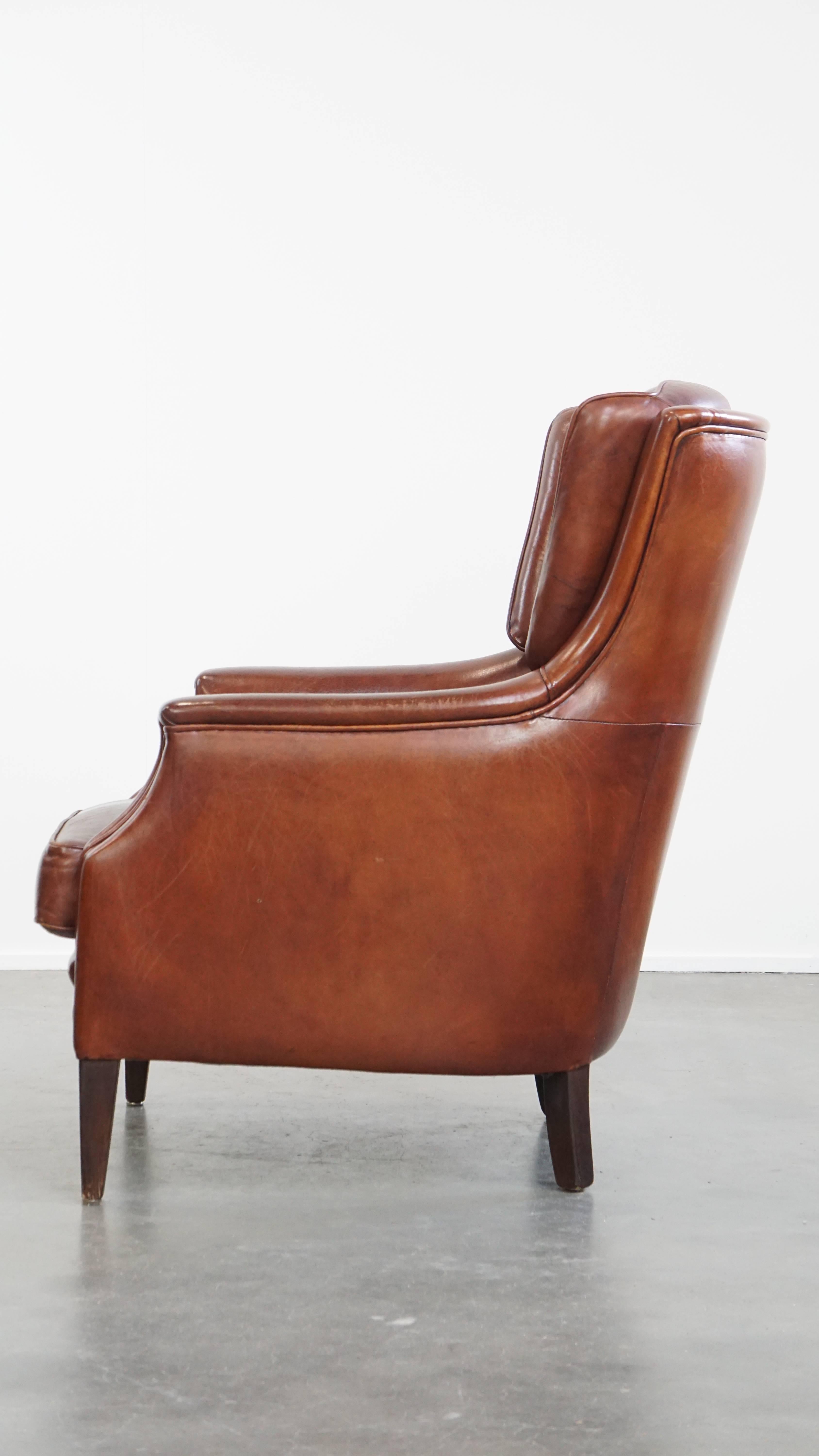 Chesterfield Sessel mit Ottomane aus Schafsleder im Zustand „Gut“ im Angebot in Harderwijk, NL