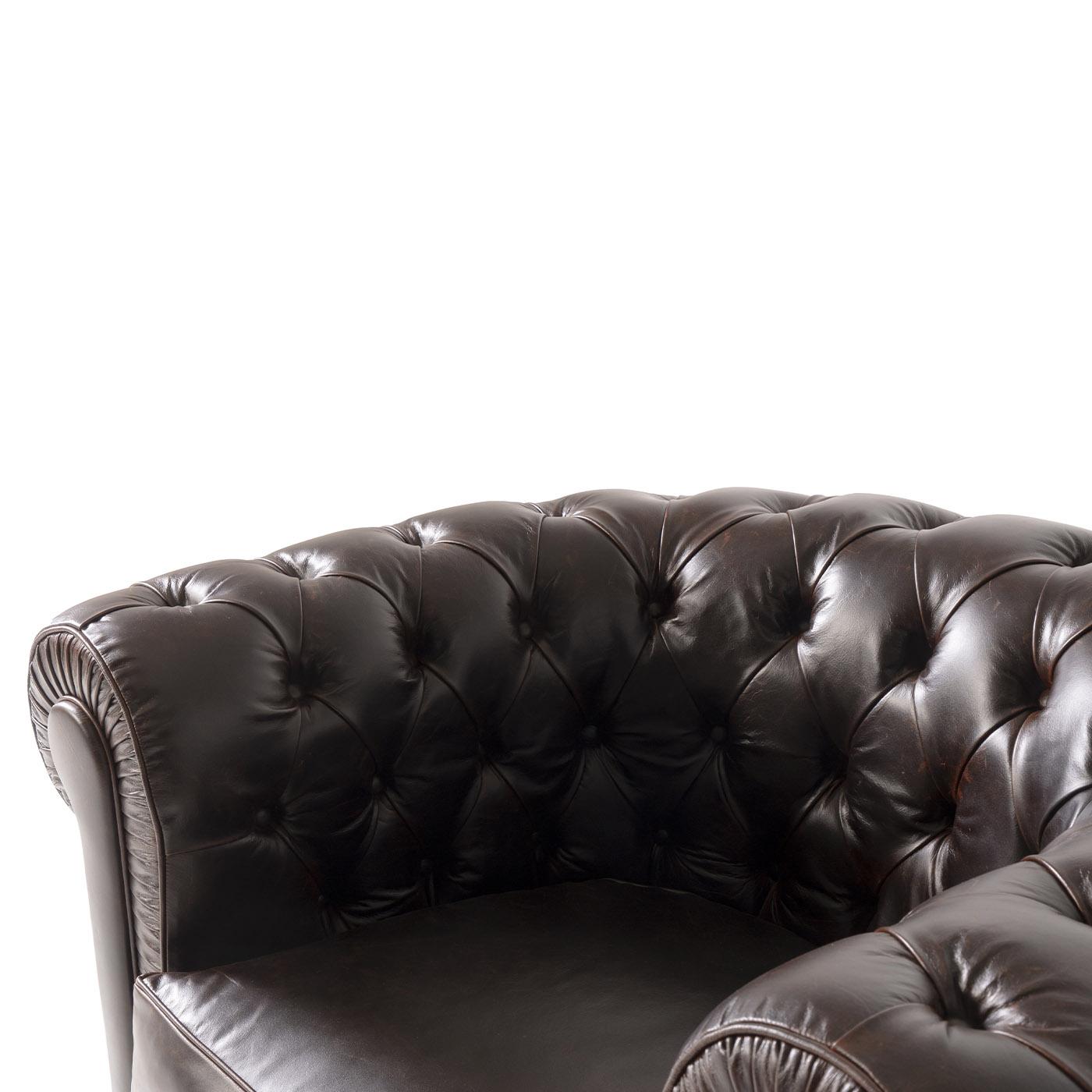 Chesterfield Brown Leather Armchair In New Condition In Milan, IT