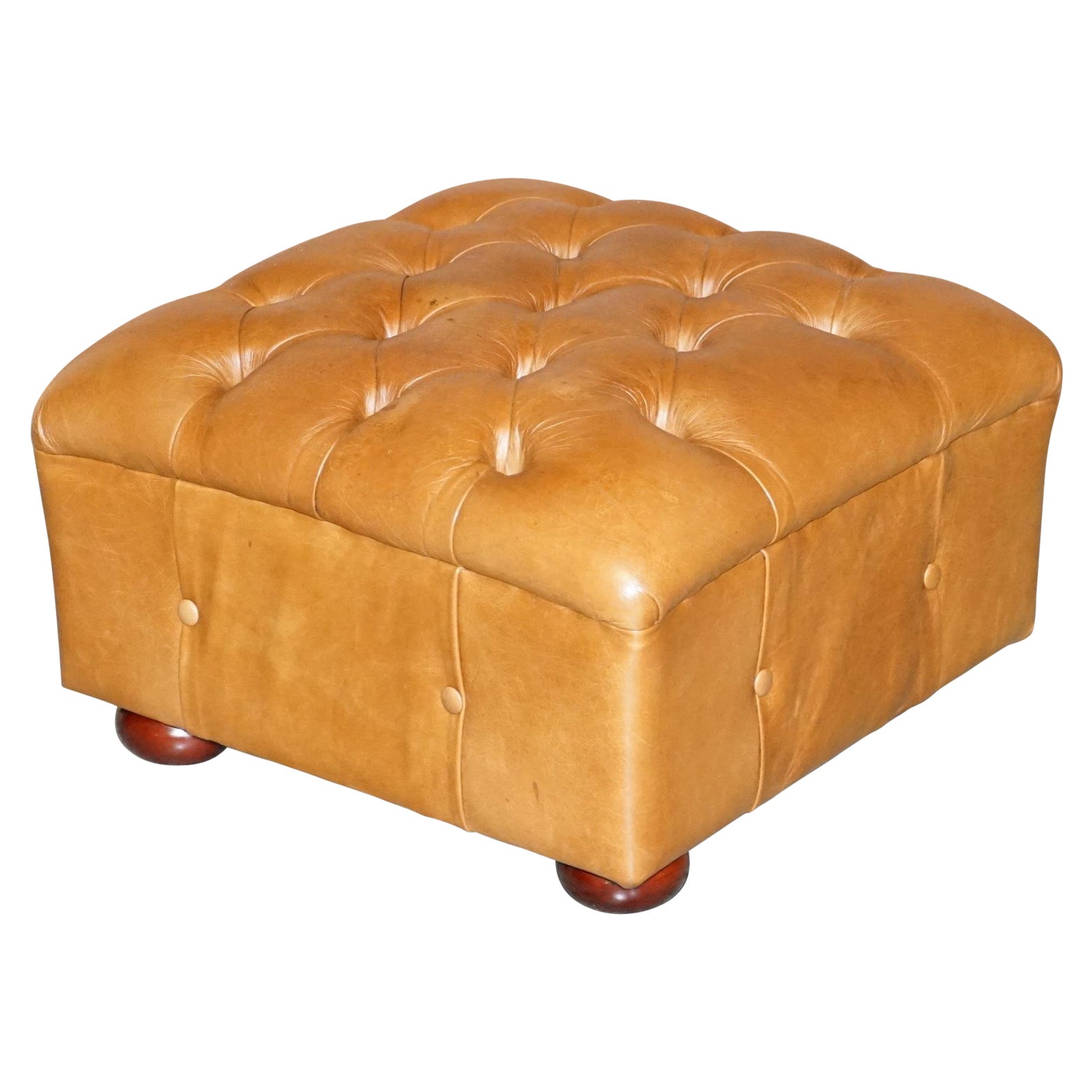 Reposapiés cuadrado Chesterfield de cuero marrón acolchado Vintage Biker de cuero tostado
