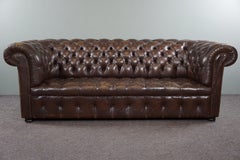 Chesterfield button seat sofa full of allure, 3 seater