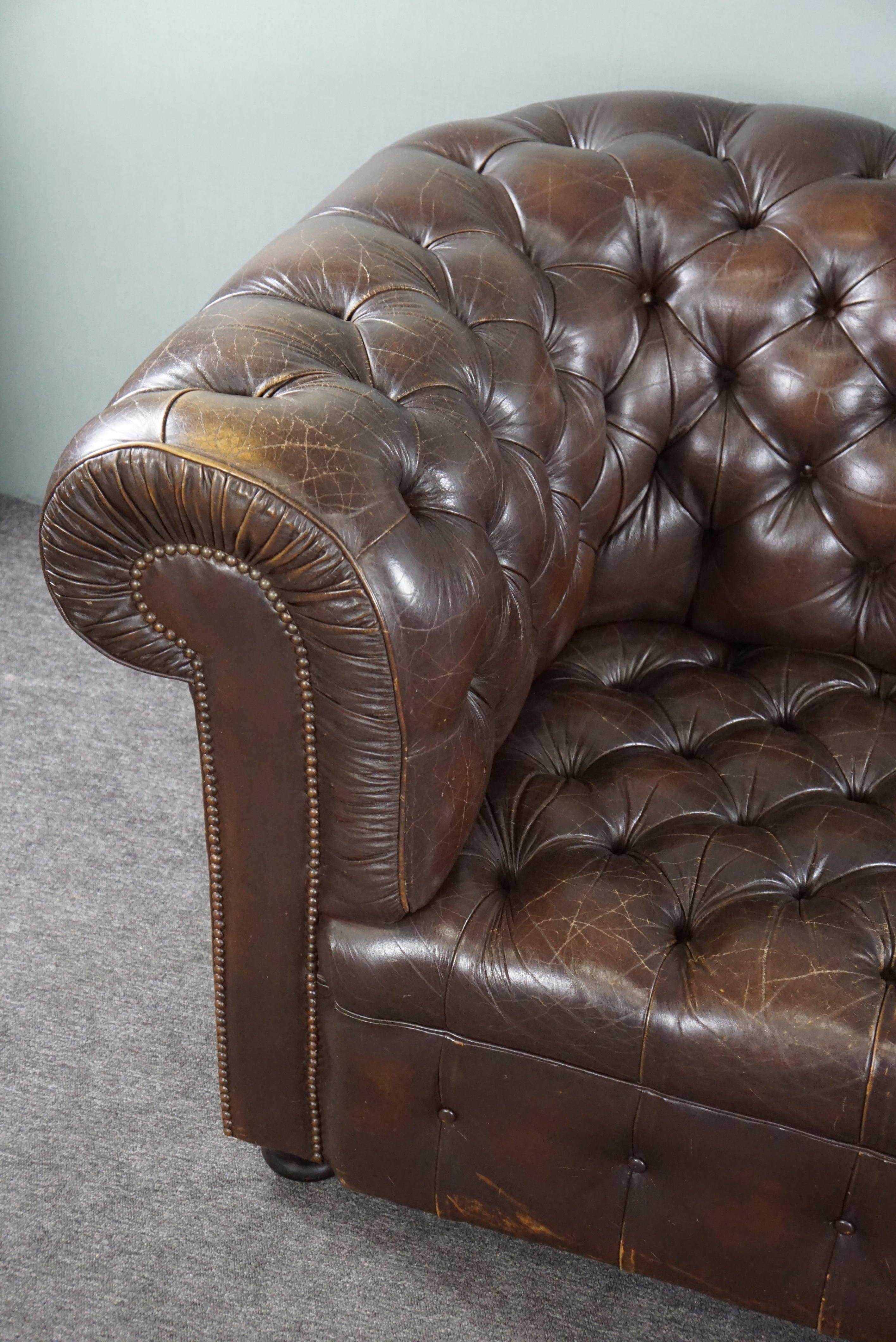 20th Century Chesterfield button seat sofa full of allure, 3 seater For Sale