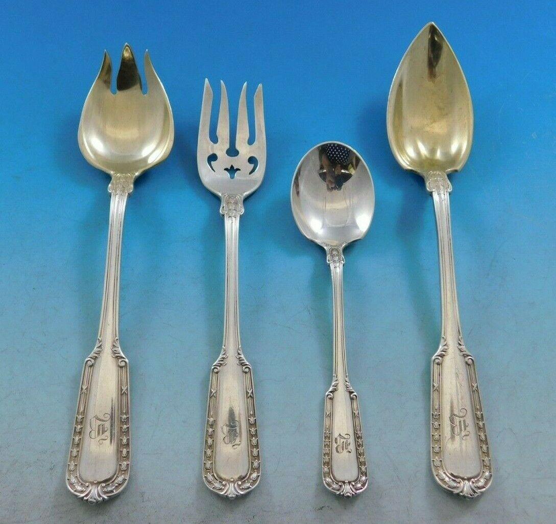 Monumental Chesterfield by Gorham circa 1908 sterling silver flatware set, 117 pieces. This set includes:

8 dinner size knives, blunt stainless replaced blades, 9 3/4