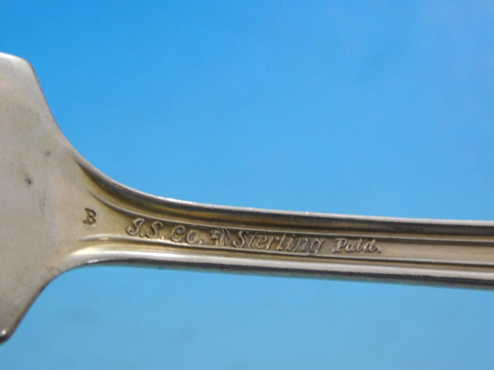 Juego de cubiertos Chesterfield by International Sterling Silver 12 Servicio 136 piezas mediados del siglo XX en venta