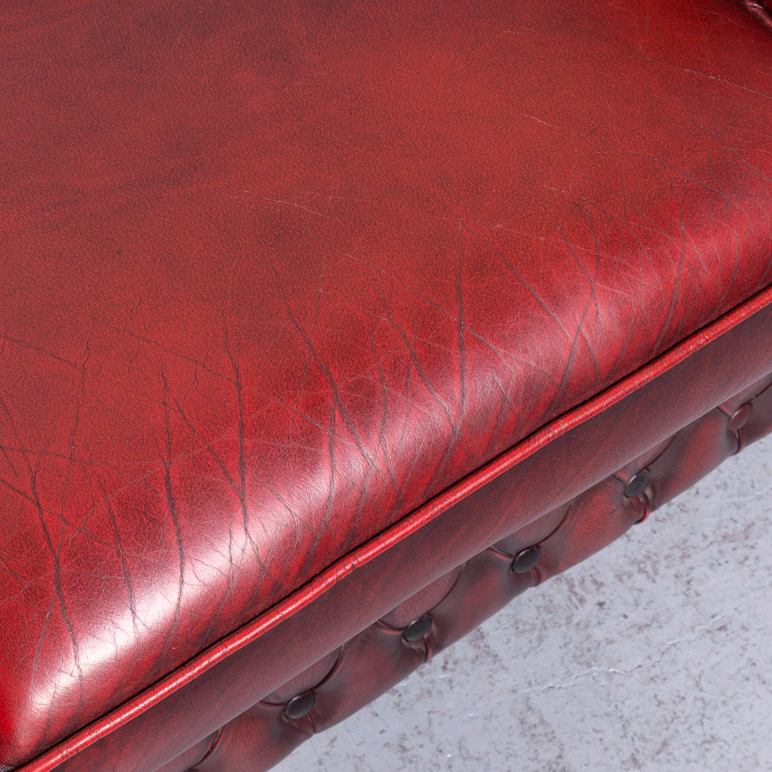 Chesterfield Centurion Leather Sofa Red Two-Seat Vintage Couch In Good Condition In Cologne, DE