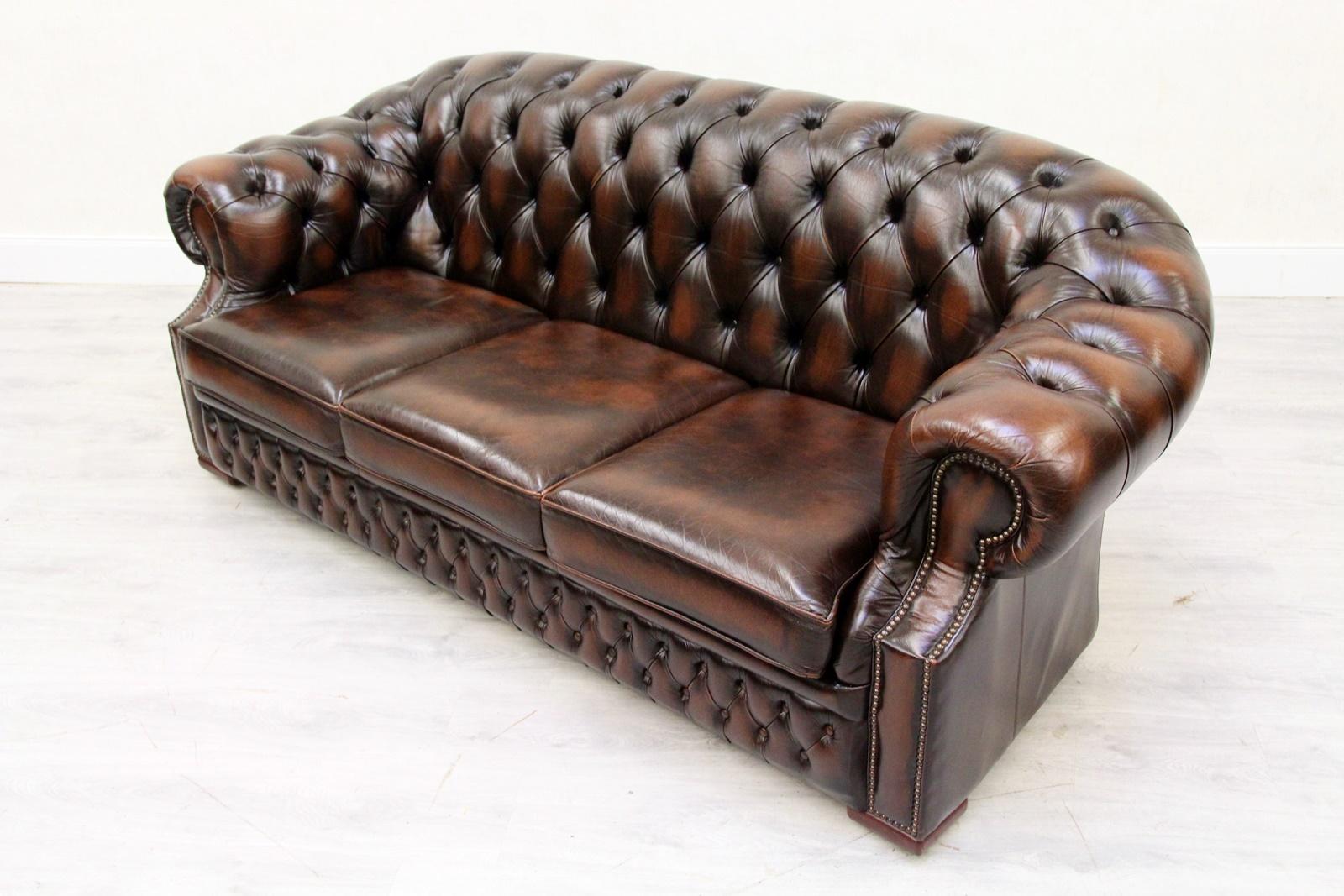 Late 20th Century Chesterfield Centurion Sofa Leather Antique Vintage Couch, English For Sale