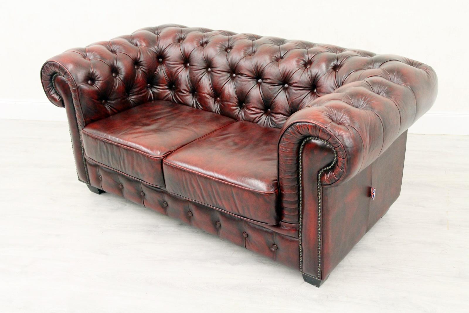 Chesterfield English Sofa Leather Antique Vintage Couch Chippendale im Angebot 1