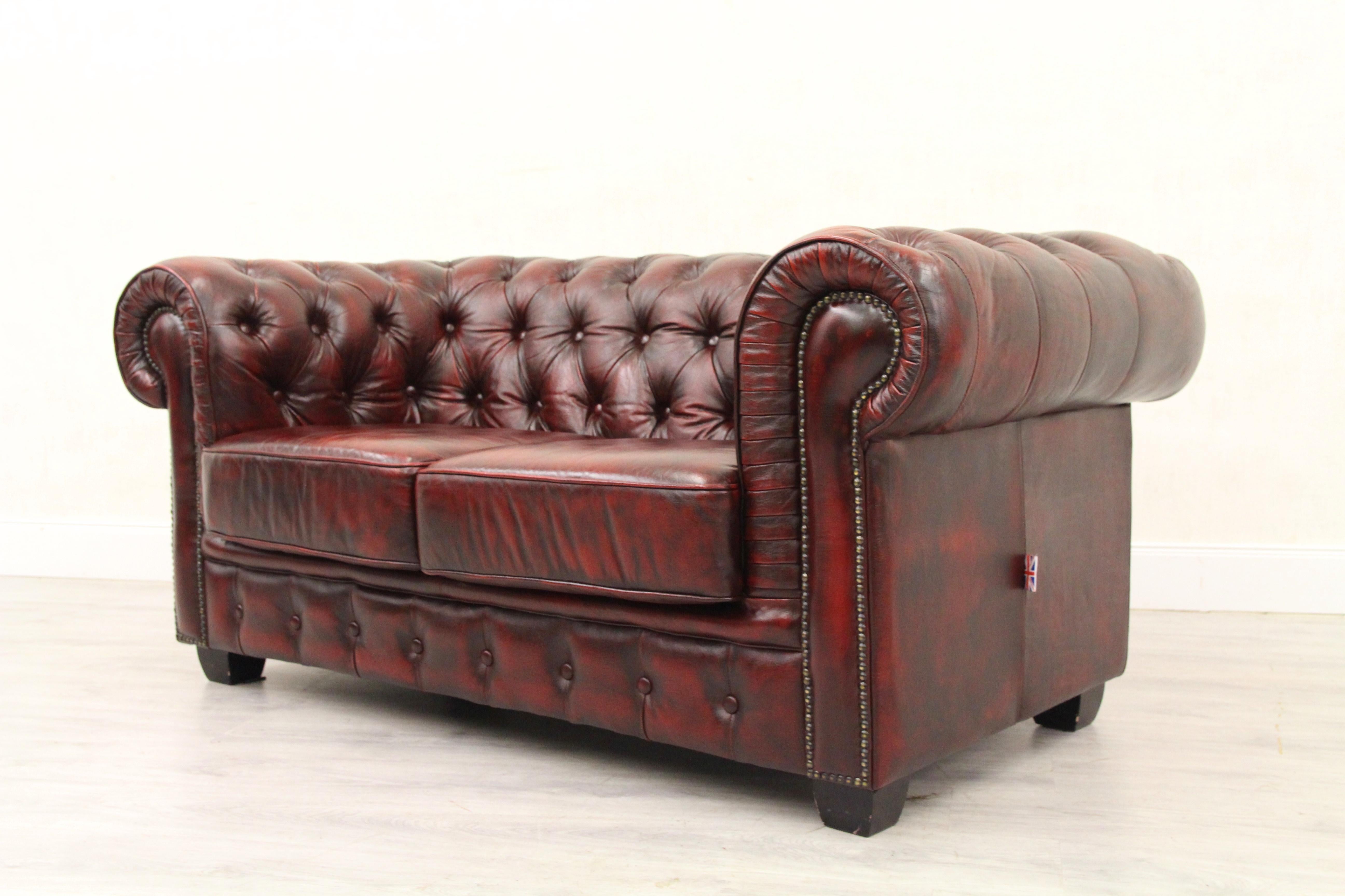 Chesterfield English Sofa Leather Antique Vintage Couch Chippendale im Angebot 2