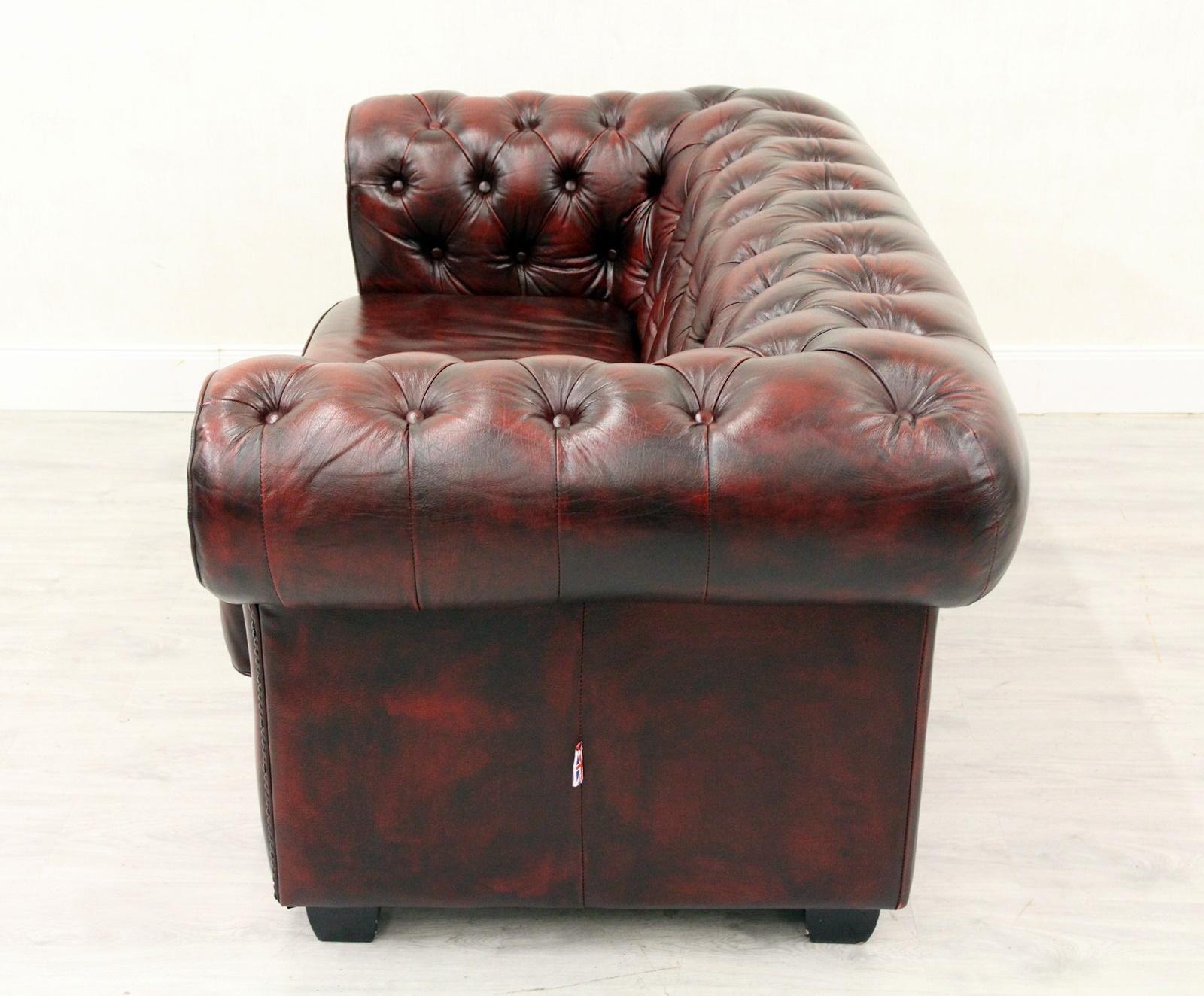 Chesterfield English Sofa Leather Antique Vintage Couch Chippendale im Angebot 5