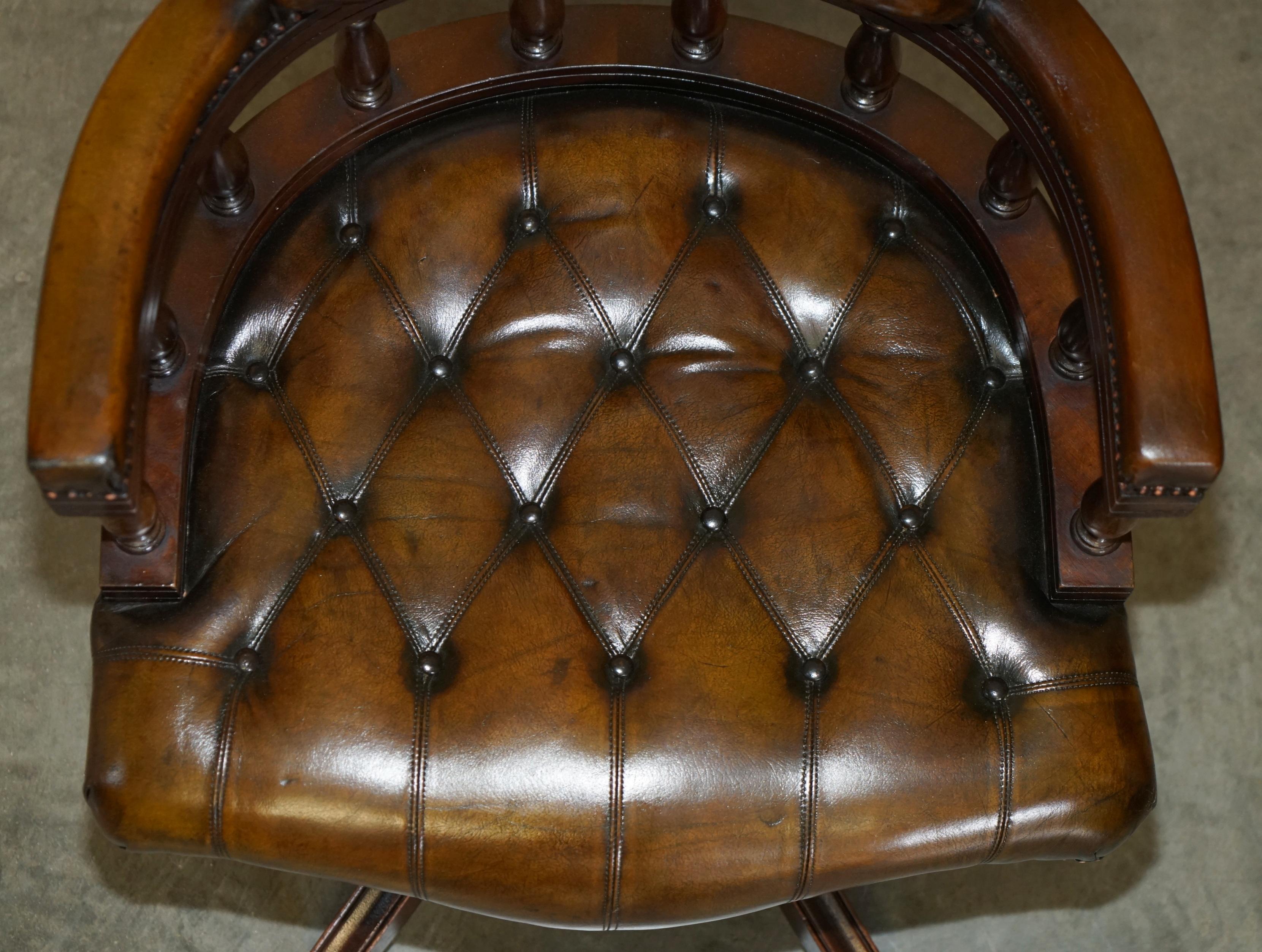 Leather CHESTERFIELD FULLY RESTORED CIGAR BROWN LEATHER SWiVEL CAPTAINS OFFICE CHAIR For Sale