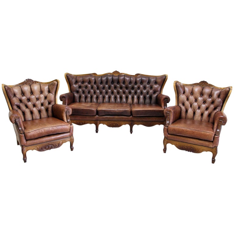 Chesterfield Garnitur Antik Sofa Sessel Leder Couch 3-1-1 Vintage For Sale  at 1stDibs