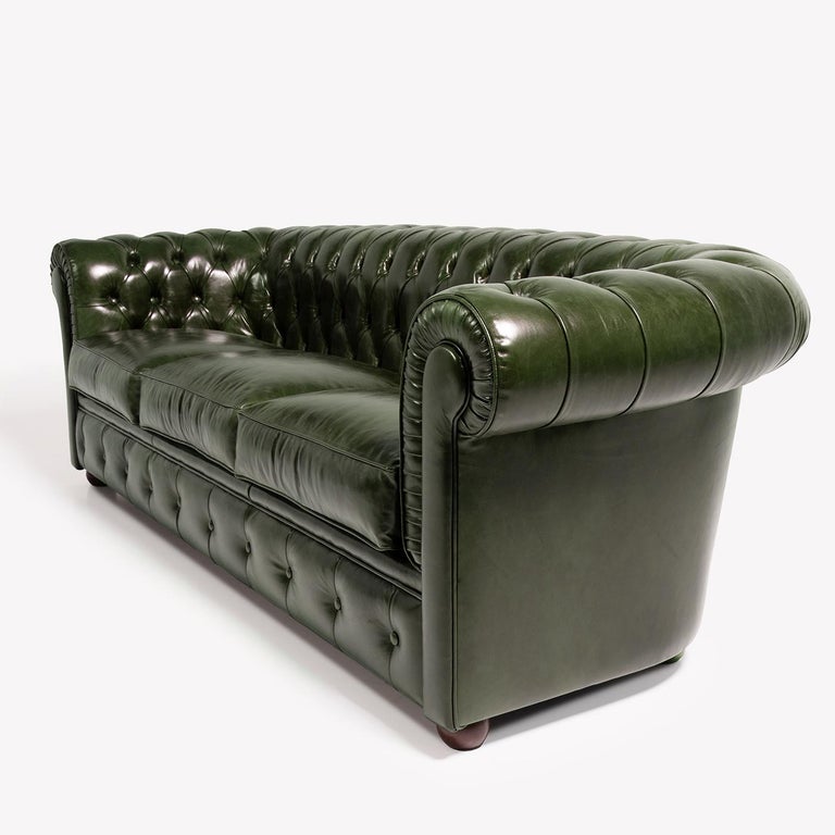 Modern Chesterfield Green Leather 3-Seater Sofa For Sale