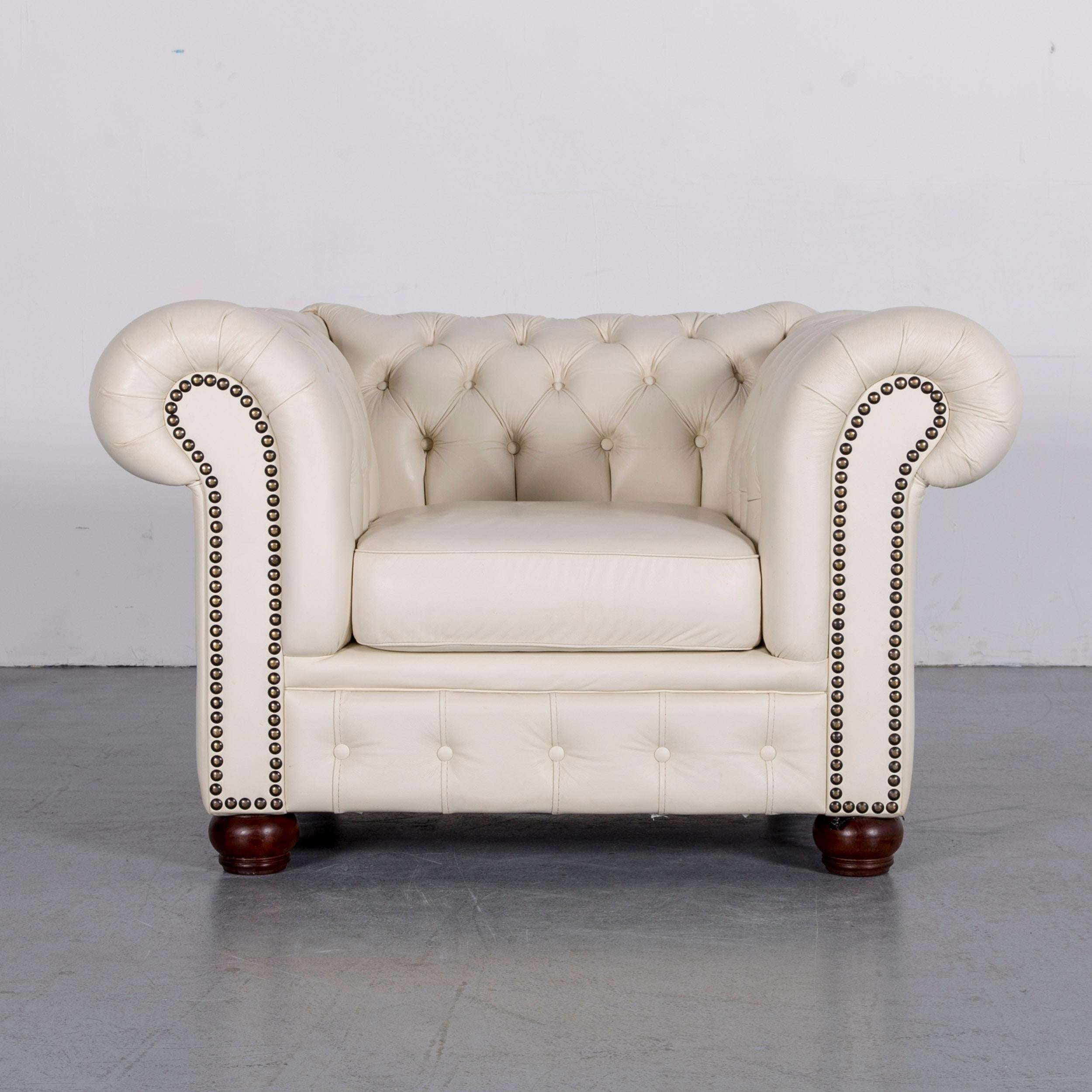 We bring to you an Chesterfield leather armchair white one-seat vintage retro.




























































 