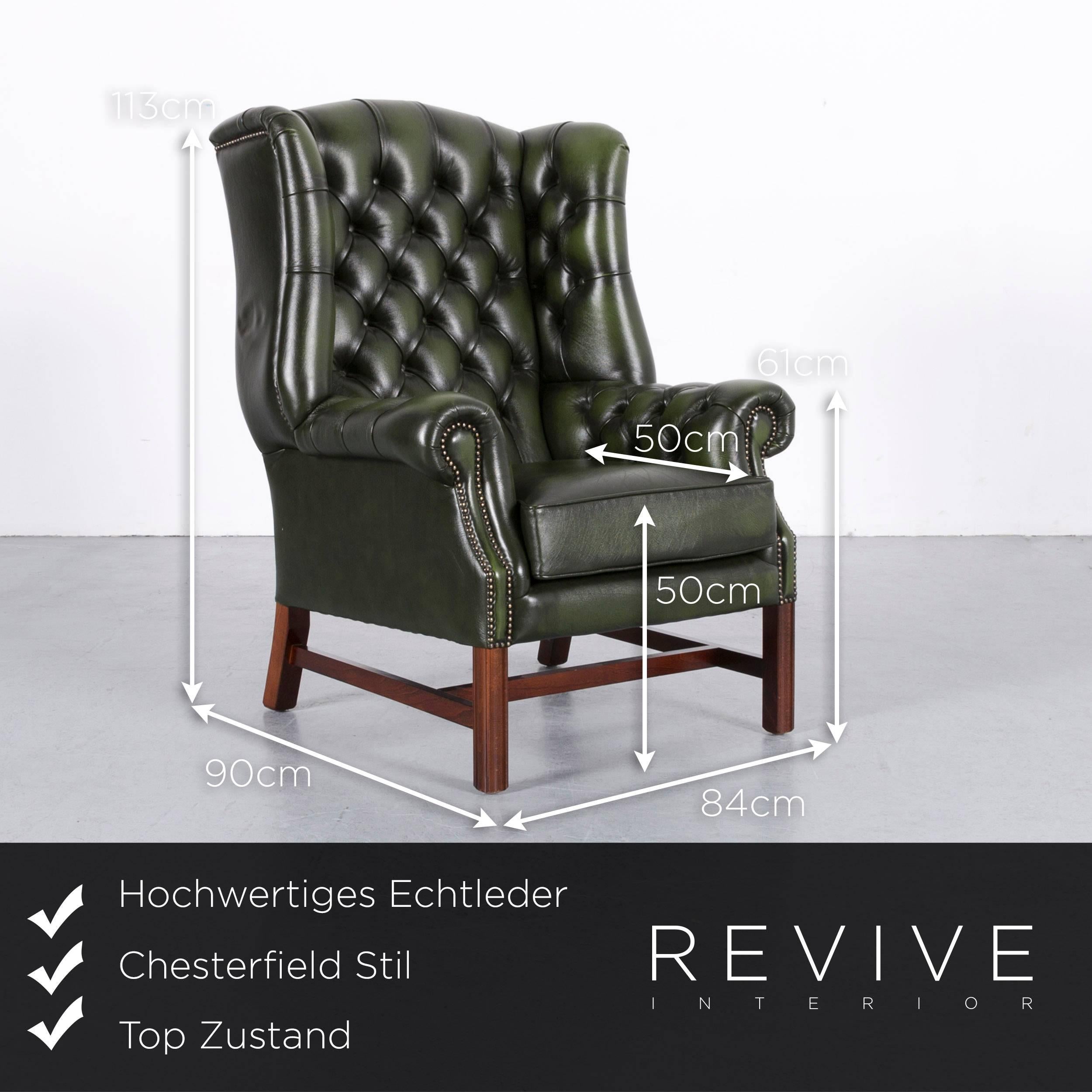We bring to you an Chesterfield leather armchair wingback green one-seat.





























































