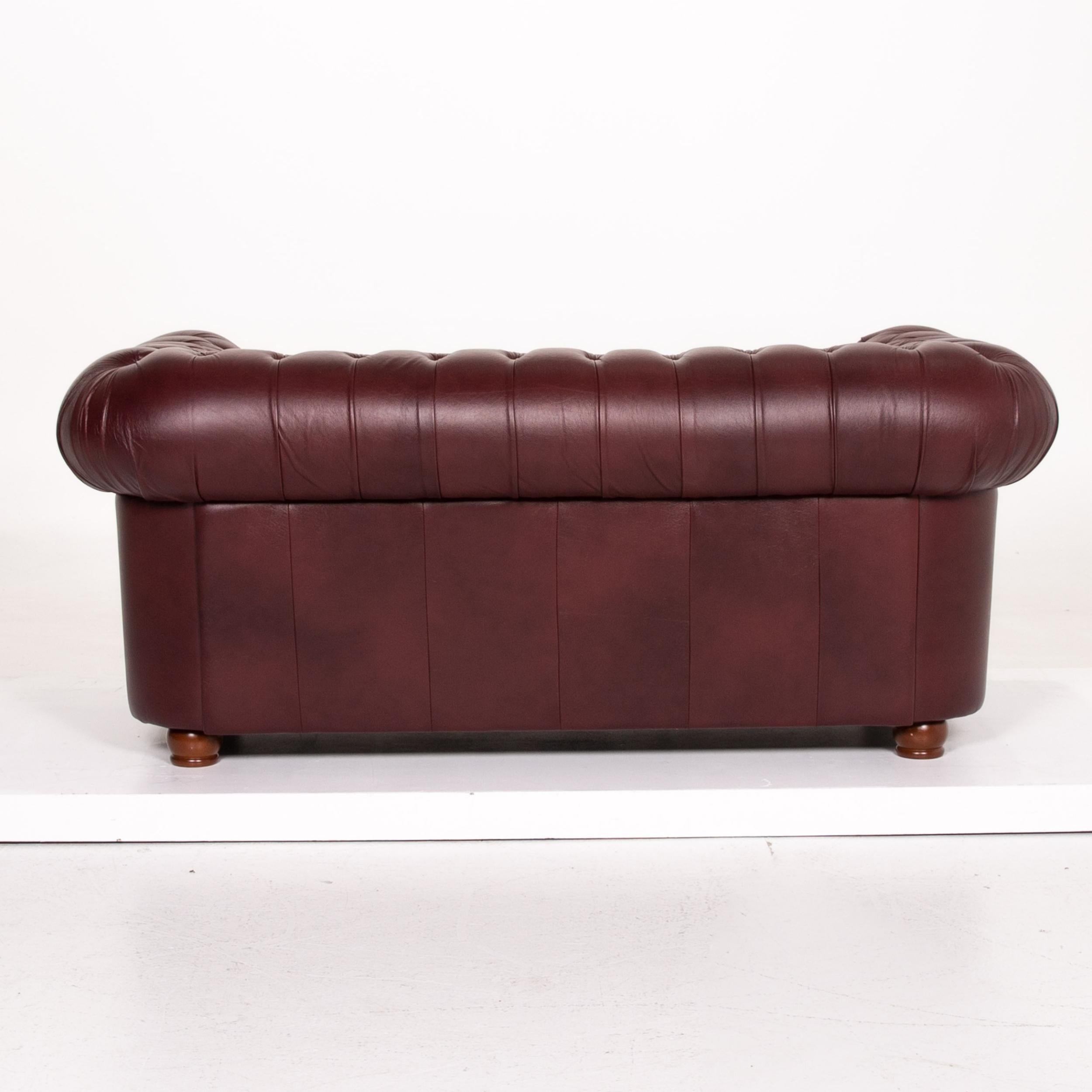 Contemporary Chesterfield Leather Sofa Bordeaux Red Two-Seat Vintage Retro Couch For Sale