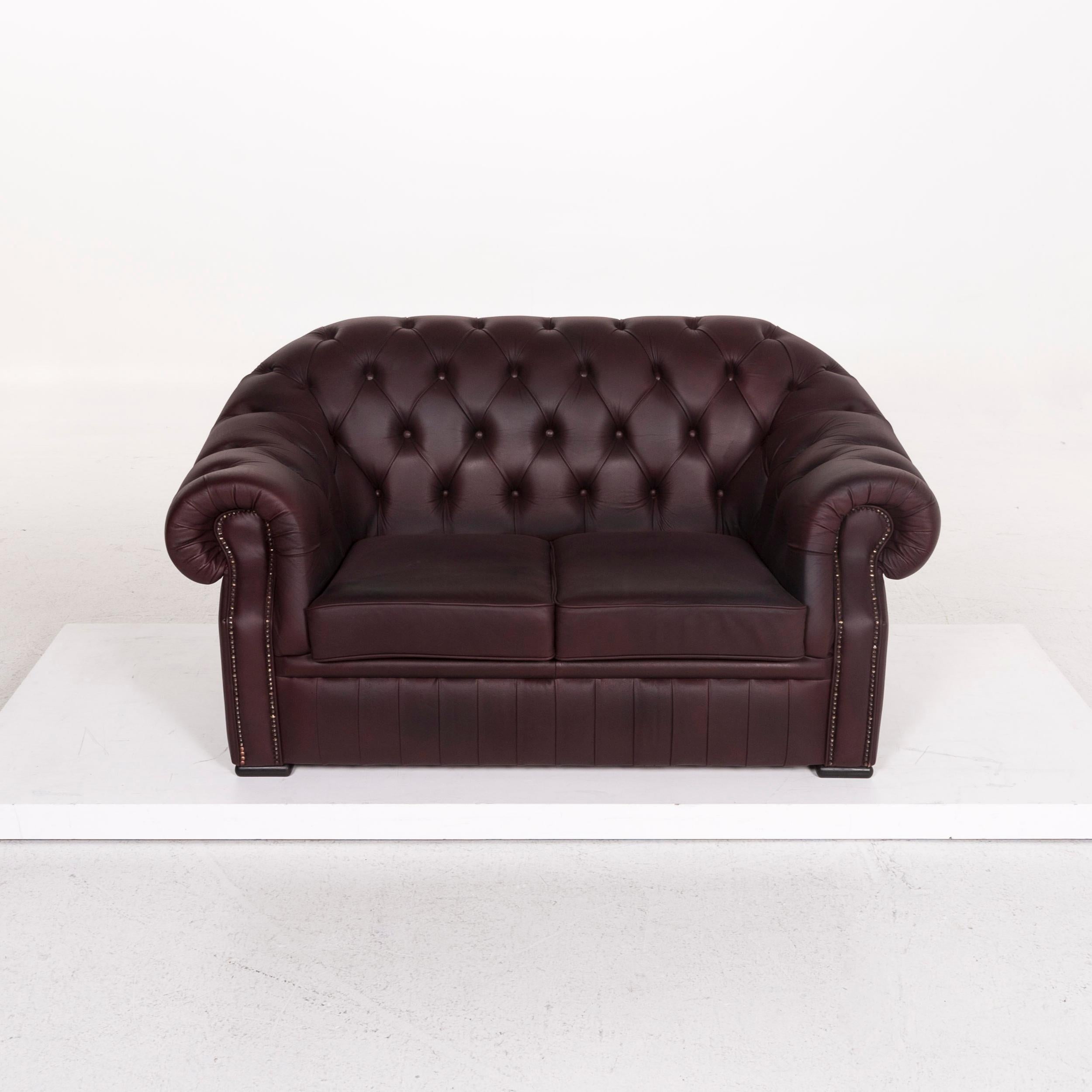Chesterfield Leather Sofa Brown Purple Two-Seat Retro Couch In Fair Condition In Cologne, DE