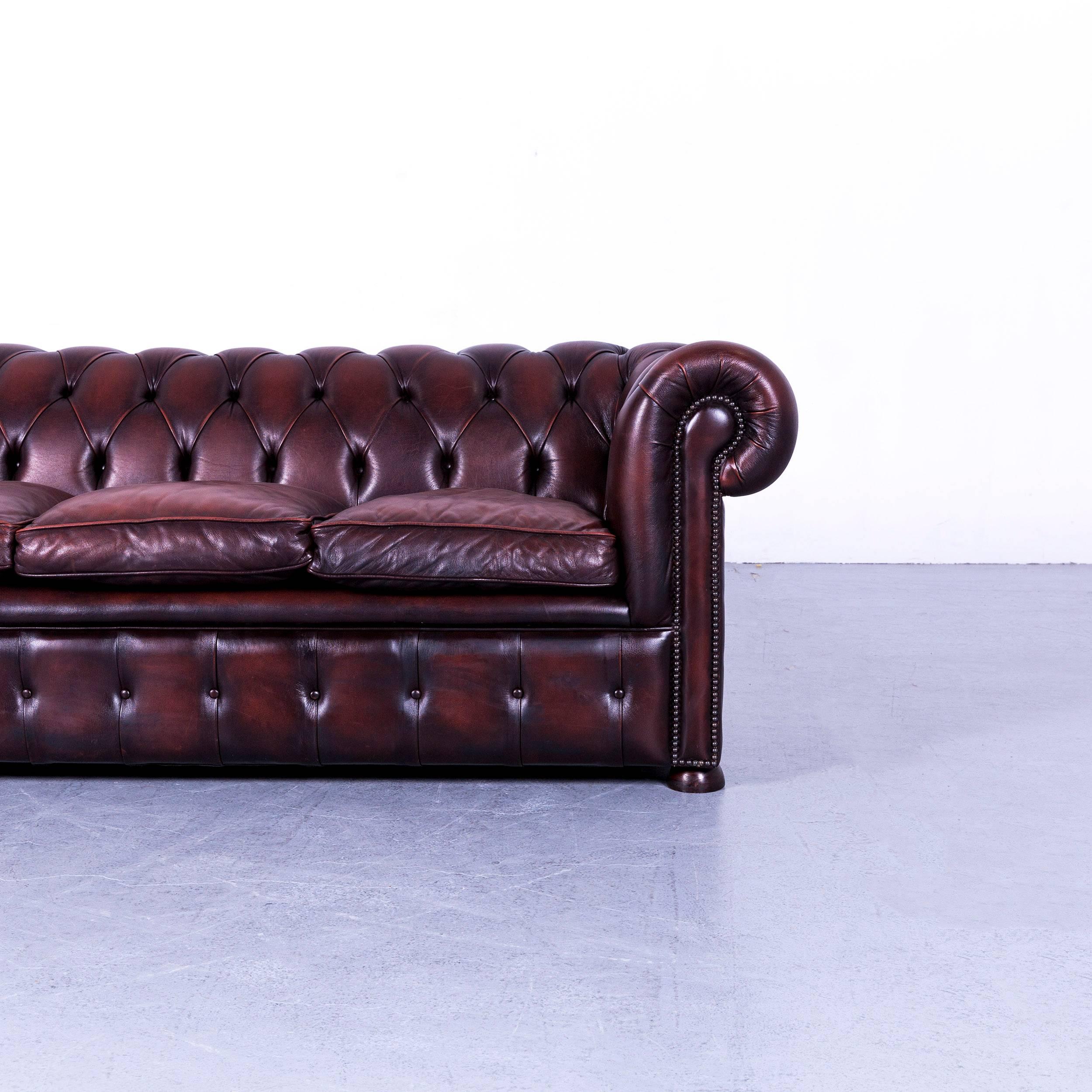 Chesterfield Leather Sofa Red Three-Seat Couch In Good Condition In Cologne, DE