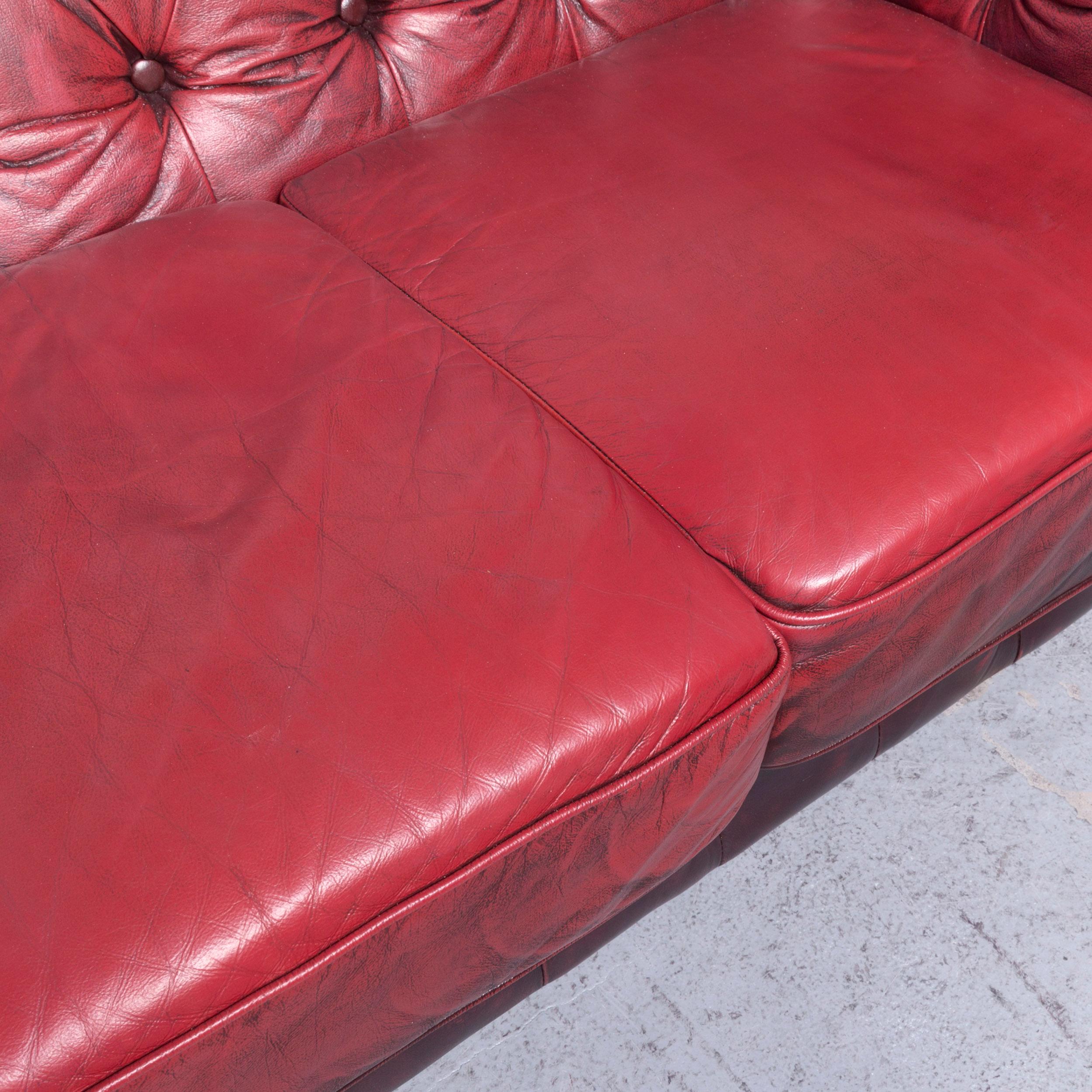 Chesterfield Leather Sofa Red Three-Seat Vintage Couch In Good Condition In Cologne, DE