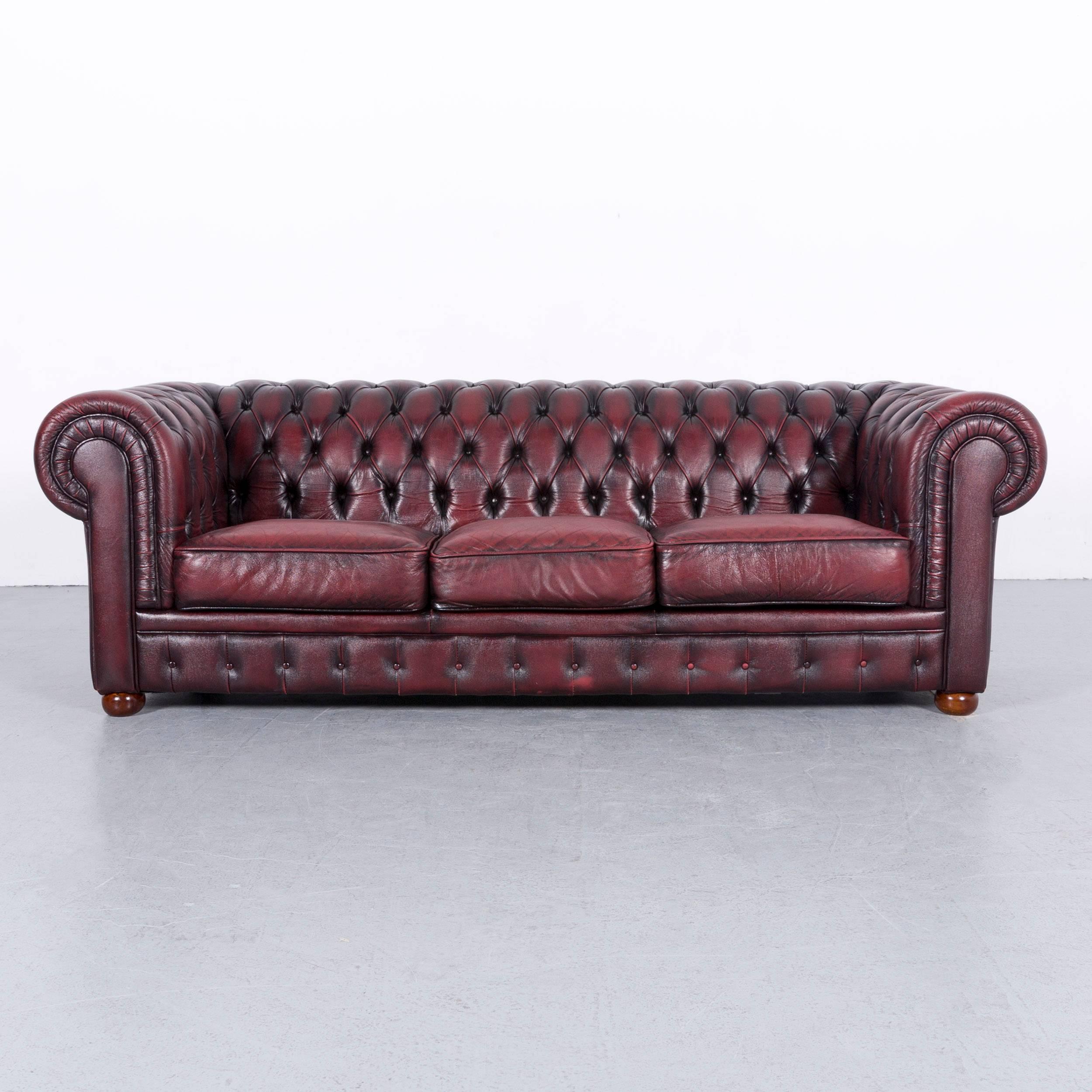 We bring to you an Chesterfield leather sofa set red three-seat two-seat.






























        