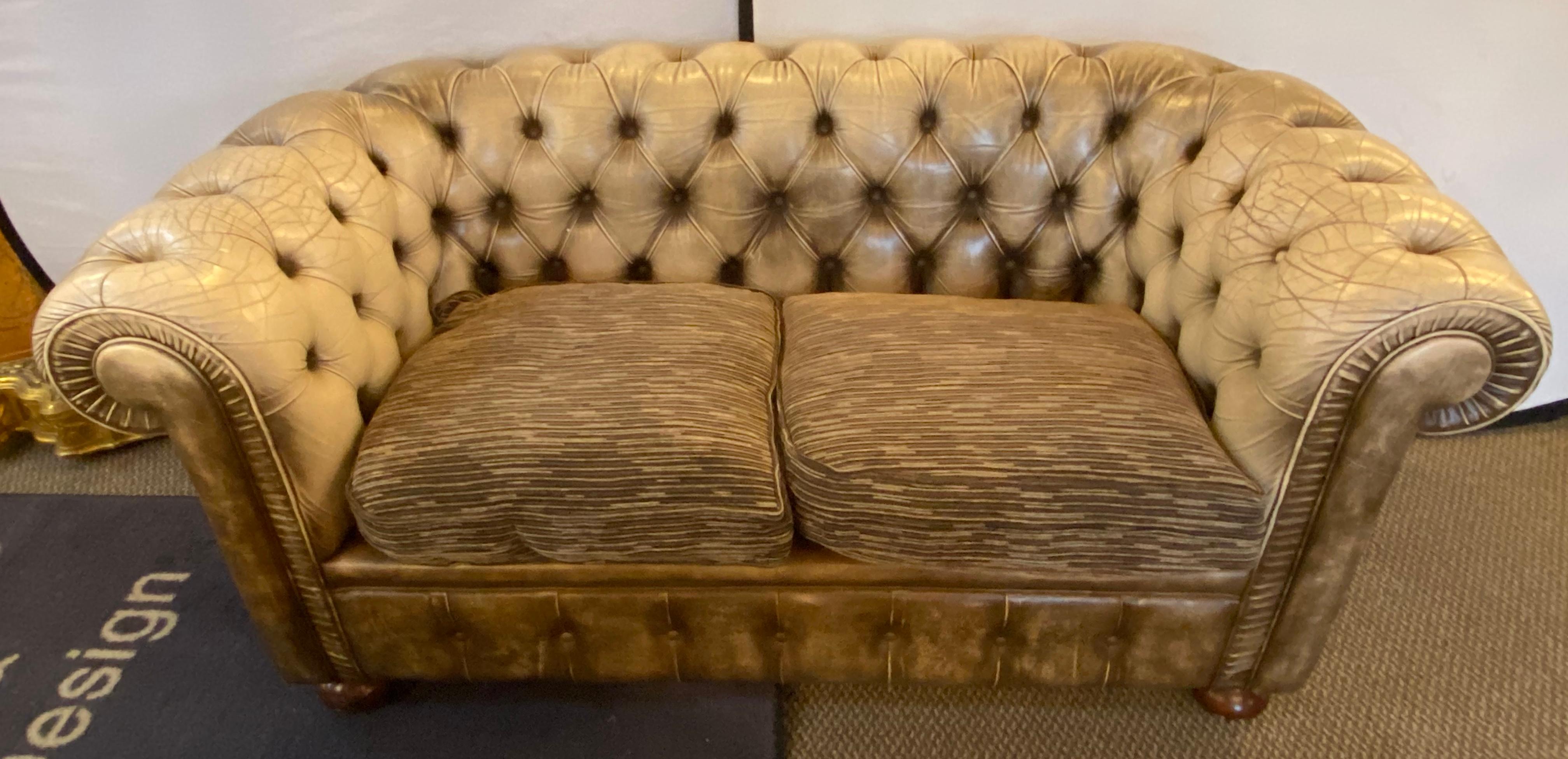 Chesterfield Leather Upholstered Loveseat Sofa In Good Condition In Stamford, CT