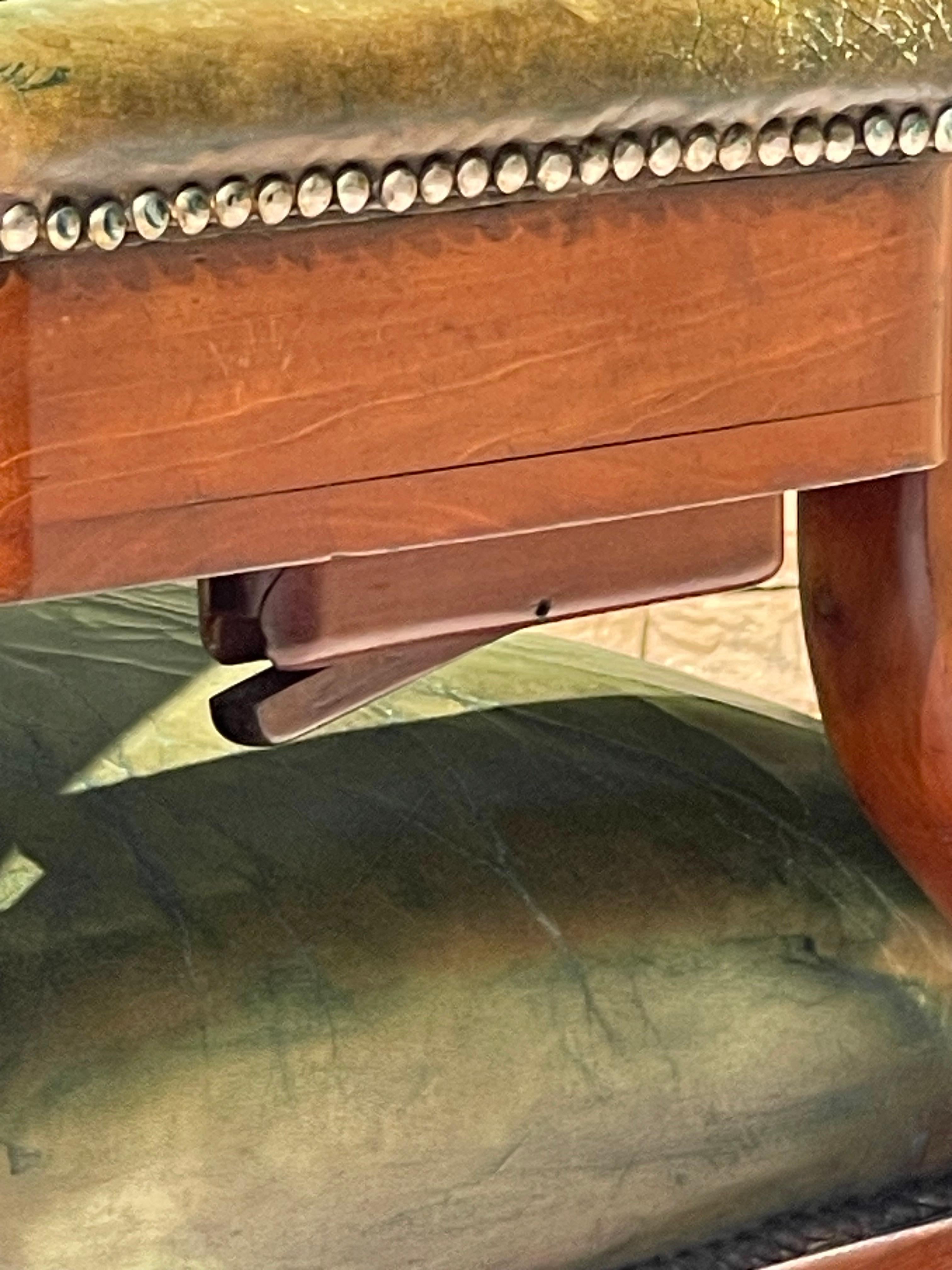 Fauteuil Chesterfield en acajou en vente 12