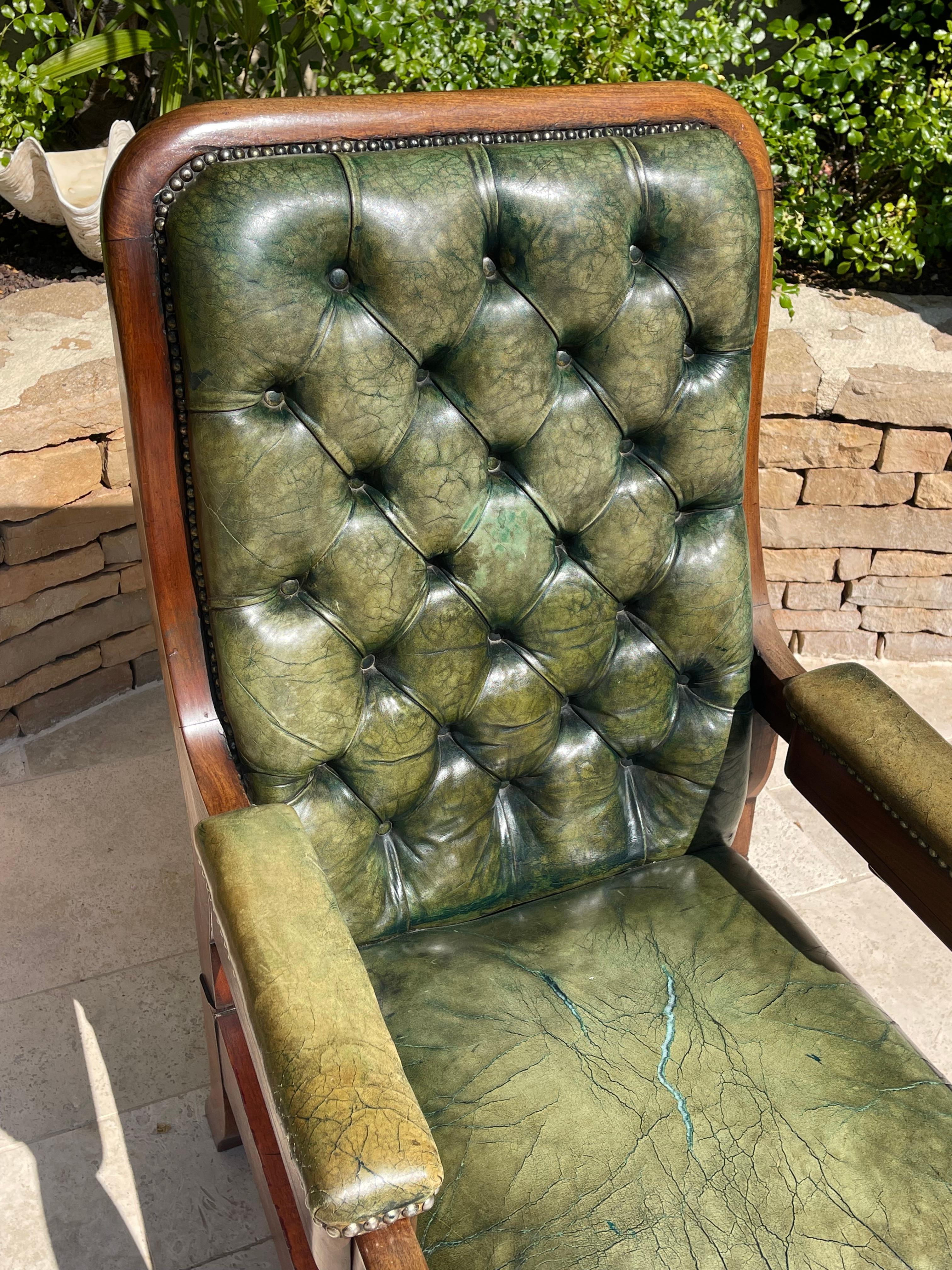 Fauteuil Chesterfield en acajou Bon état - En vente à Beaune, FR