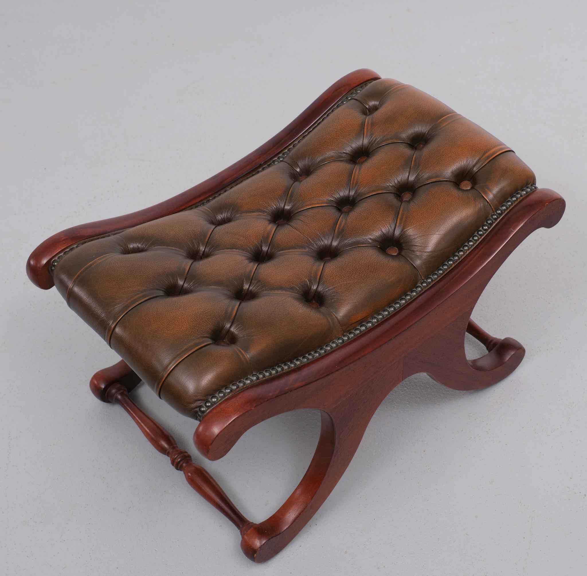 Chesterfield Mahogany Ottoman, England  For Sale 1