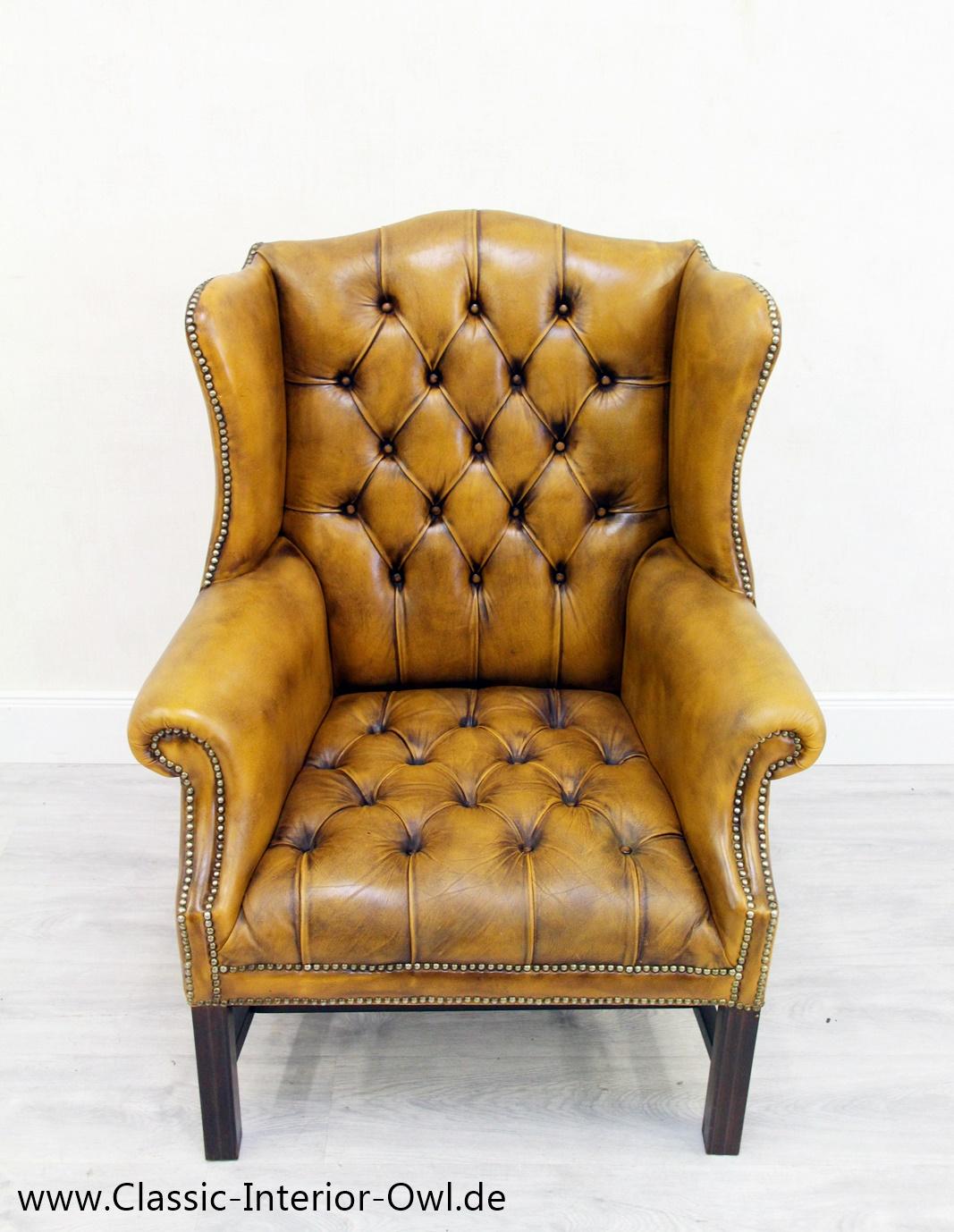 Chesterfield Ohrensessel
Sessel

Zustand: Der Sessel ist in einem SEHR gutem Zustand für sein alter und hat noch den Charme der 