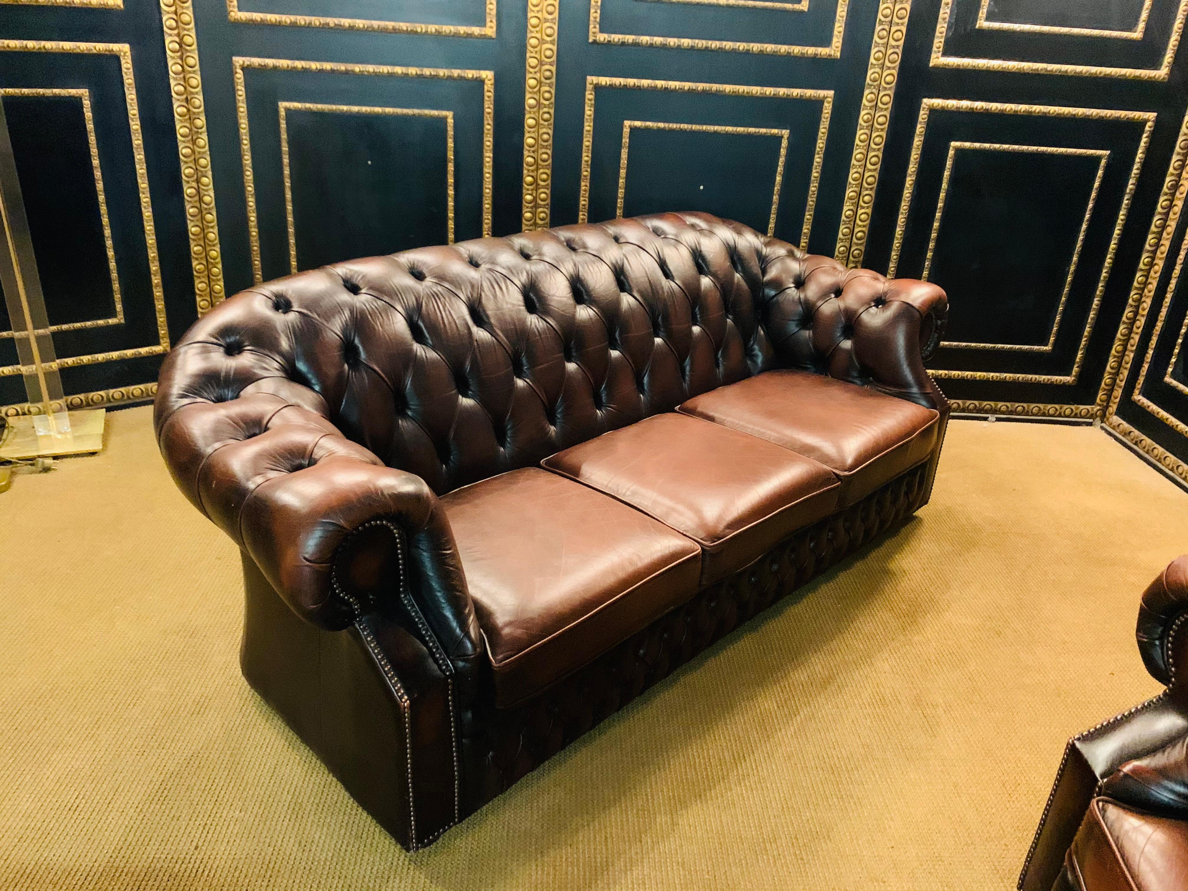 Chesterfield Set Kent Modell 3, 2 Seater and Armchair Brand by Centurion 13