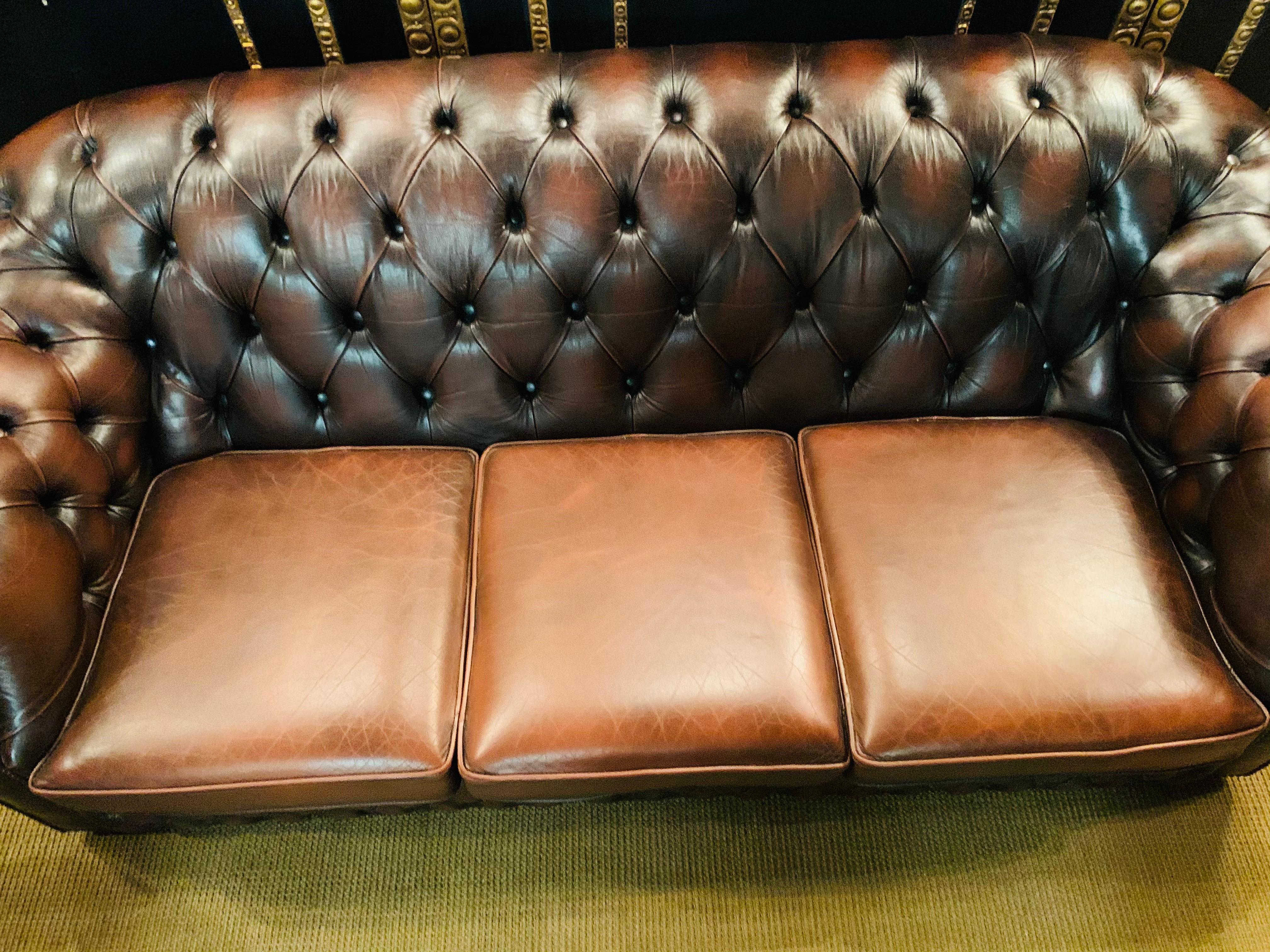 Chesterfield Set Kent Modell 3, 2 Seater and Armchair Brand by Centurion 1
