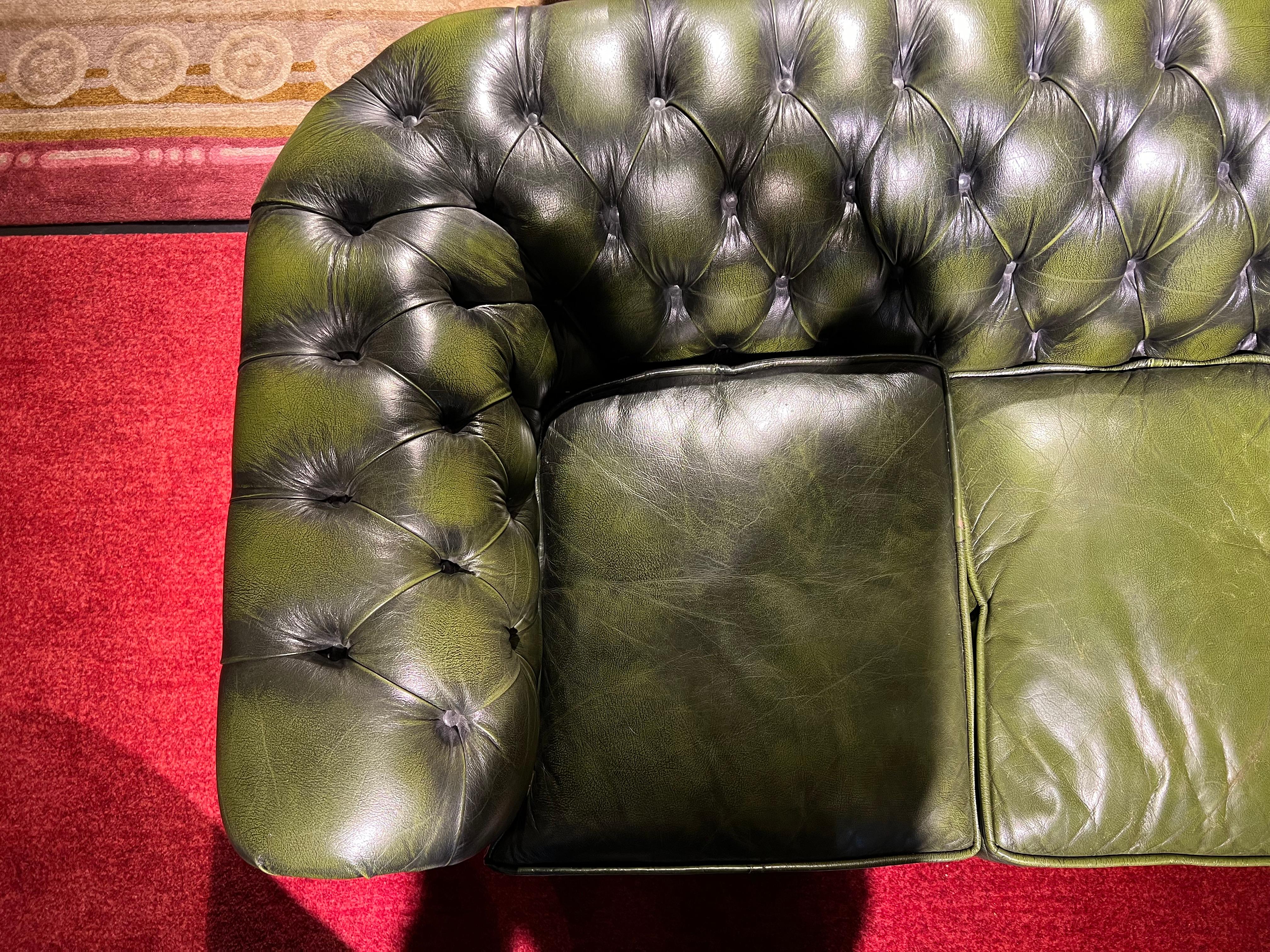 Chesterfield Set Kent Modell 3, 2 Seater and Armchair Brand by Centurion 2