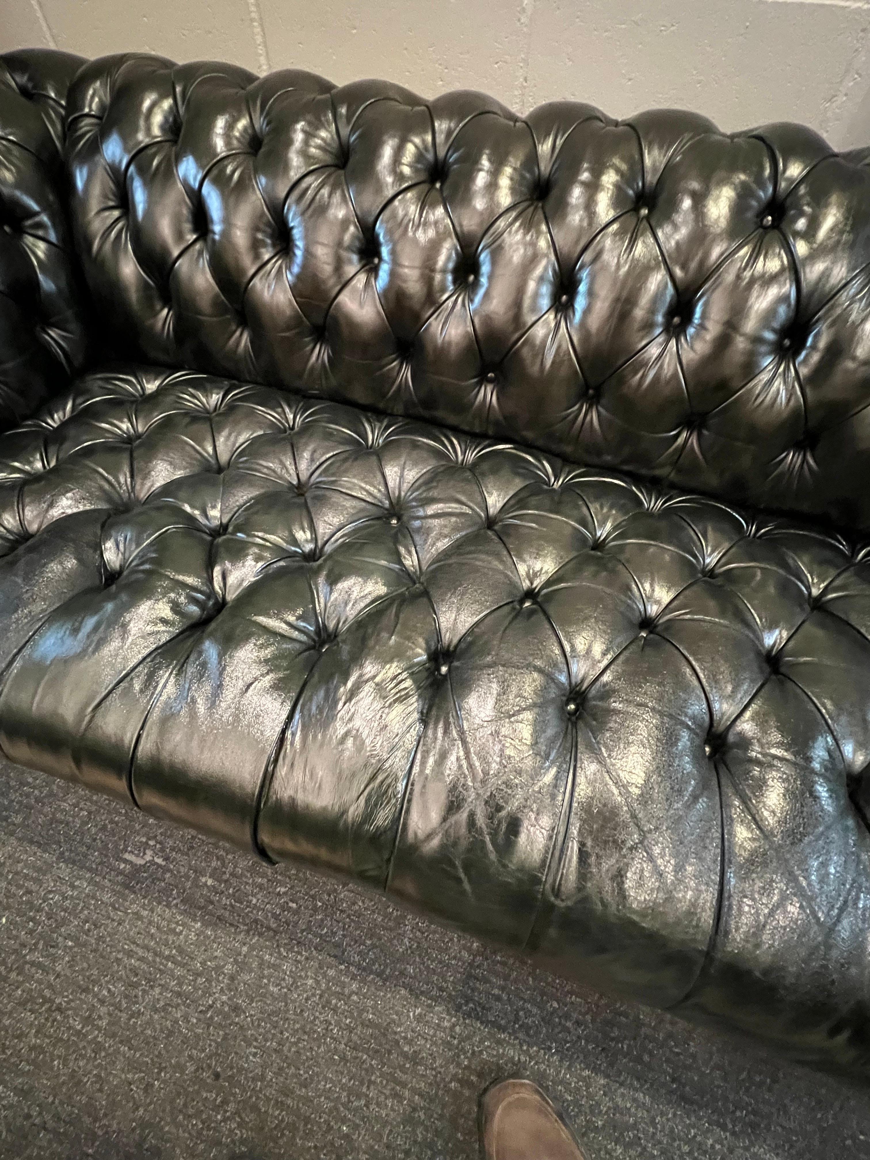 Chesterfield Sofa, Button Tufted in Green Leather Sofa In Good Condition In New York, NY