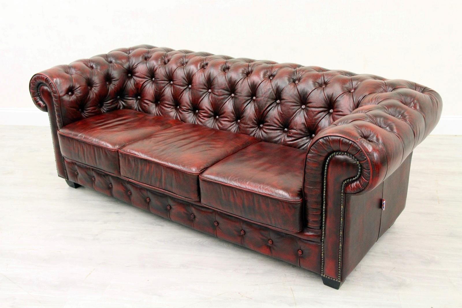 Chesterfield Sofa Leather Antique Vintage Couch English Chippendale In Good Condition For Sale In Lage, DE