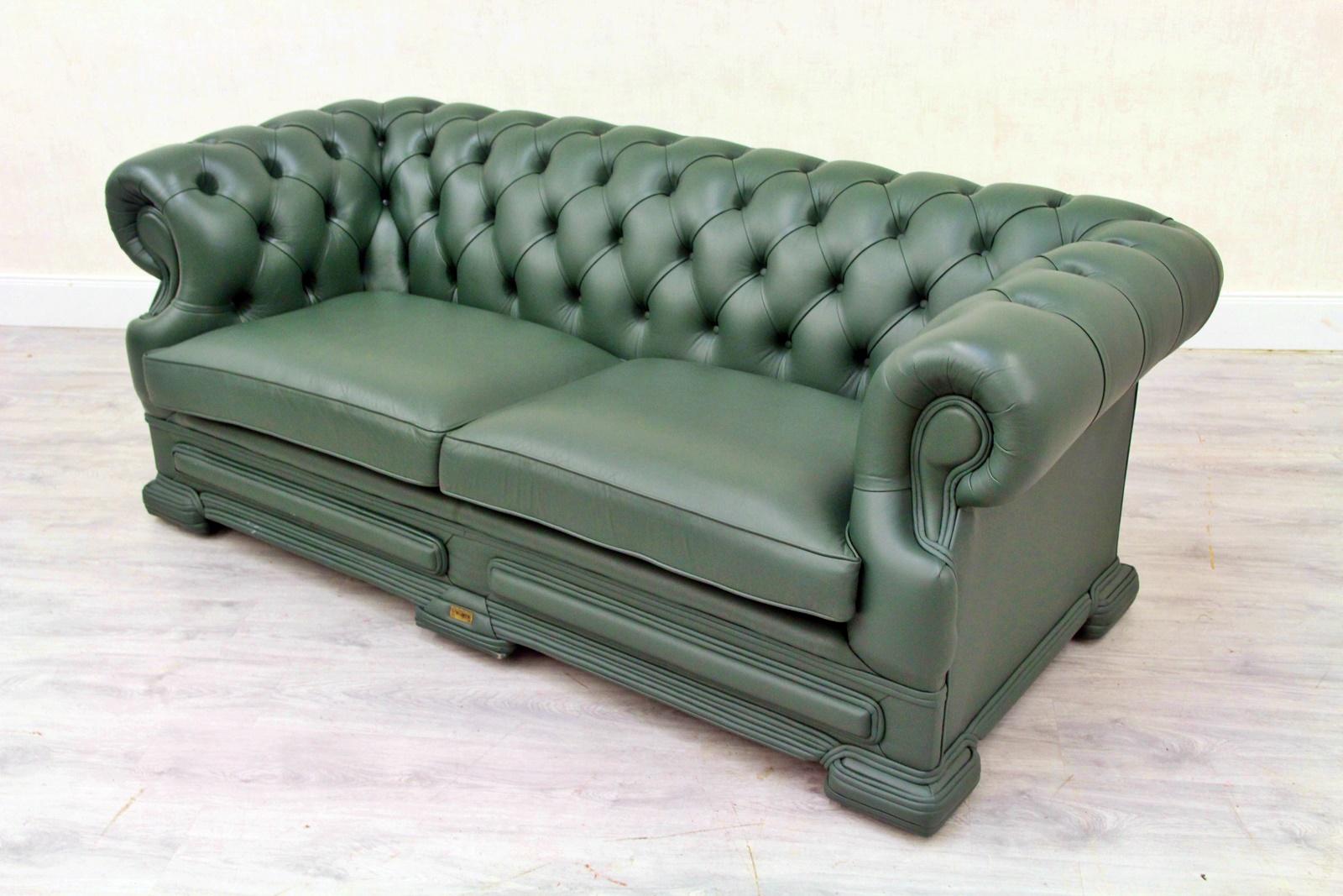 Late 20th Century Chesterfield Sofa Leather Antique Vintage Couch English Chippendale Chesterfield For Sale