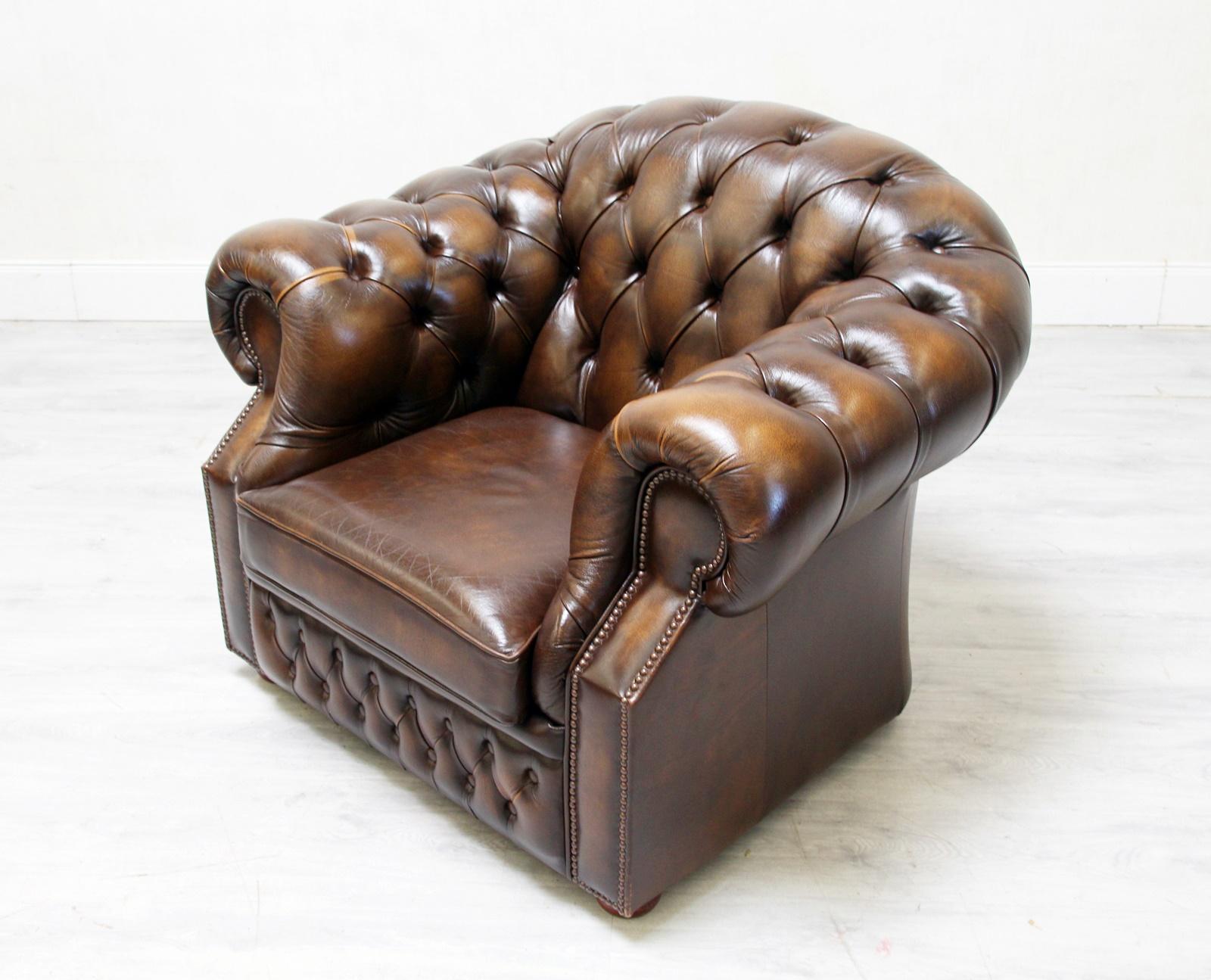 Chesterfield Sofa Set Armchair Genuine Leather Couch Antique In Good Condition For Sale In Lage, DE
