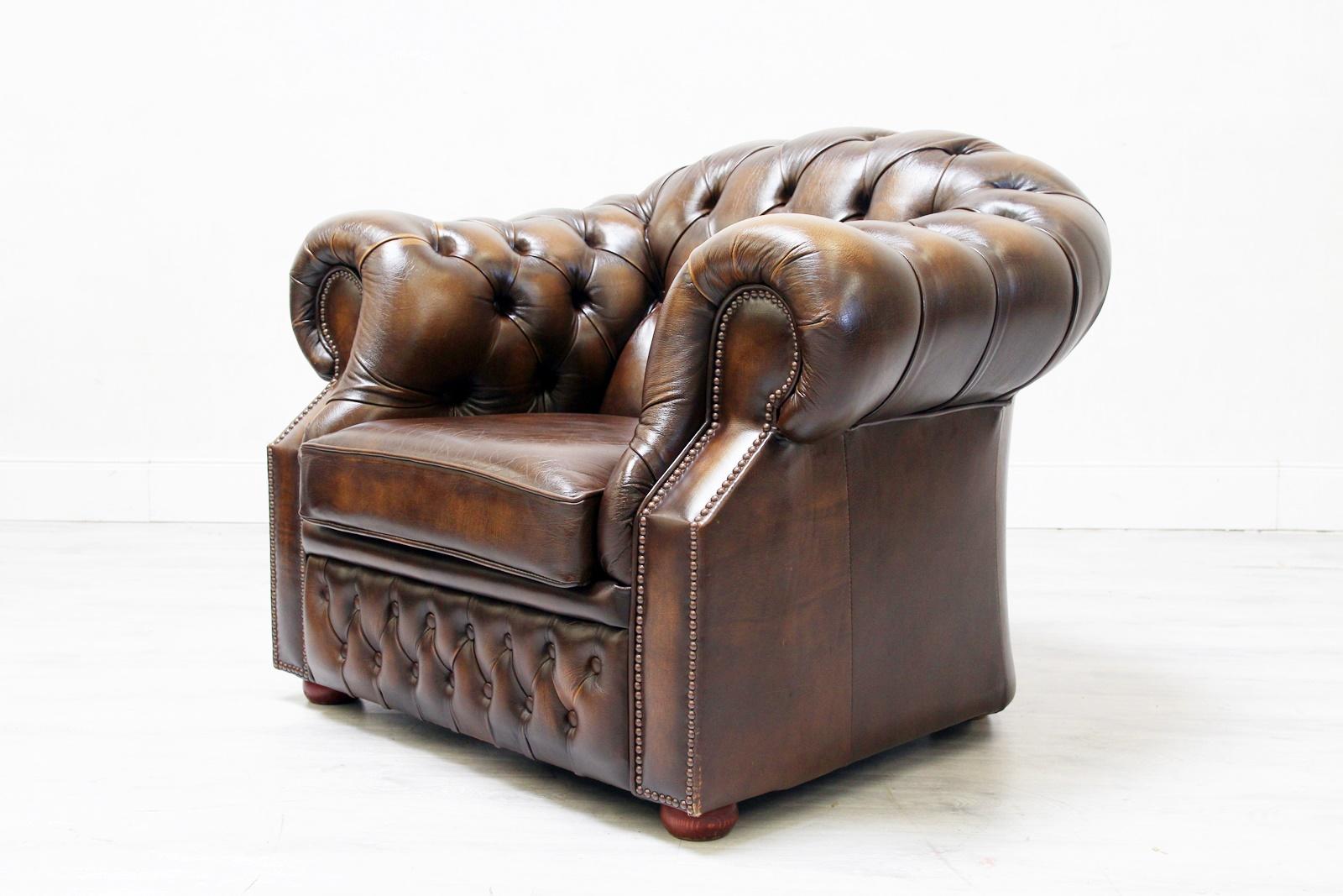 Late 20th Century Chesterfield Sofa Set Armchair Genuine Leather Couch Antique For Sale