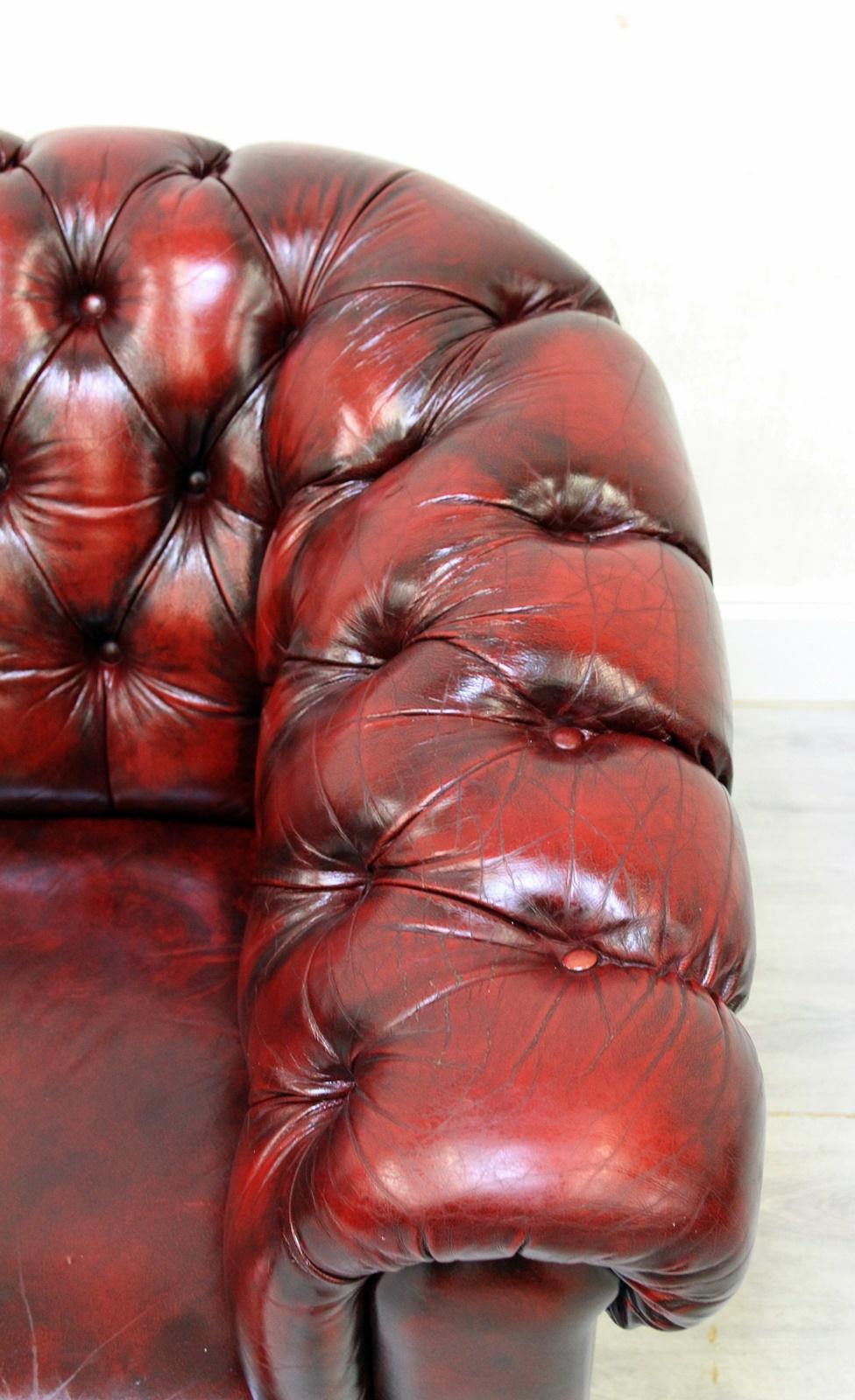 Chesterfield Sofa Set Armchair Genuine Leather Couch Antique Oxblood In Good Condition For Sale In Lage, DE