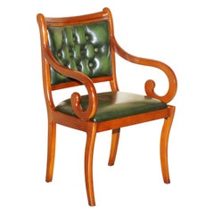 CHESTERFIELD SILLA DE ESCRITORIO PARA BIBLIOTECA DE CAPITANES EN CUERO VERDE TUFTURADO