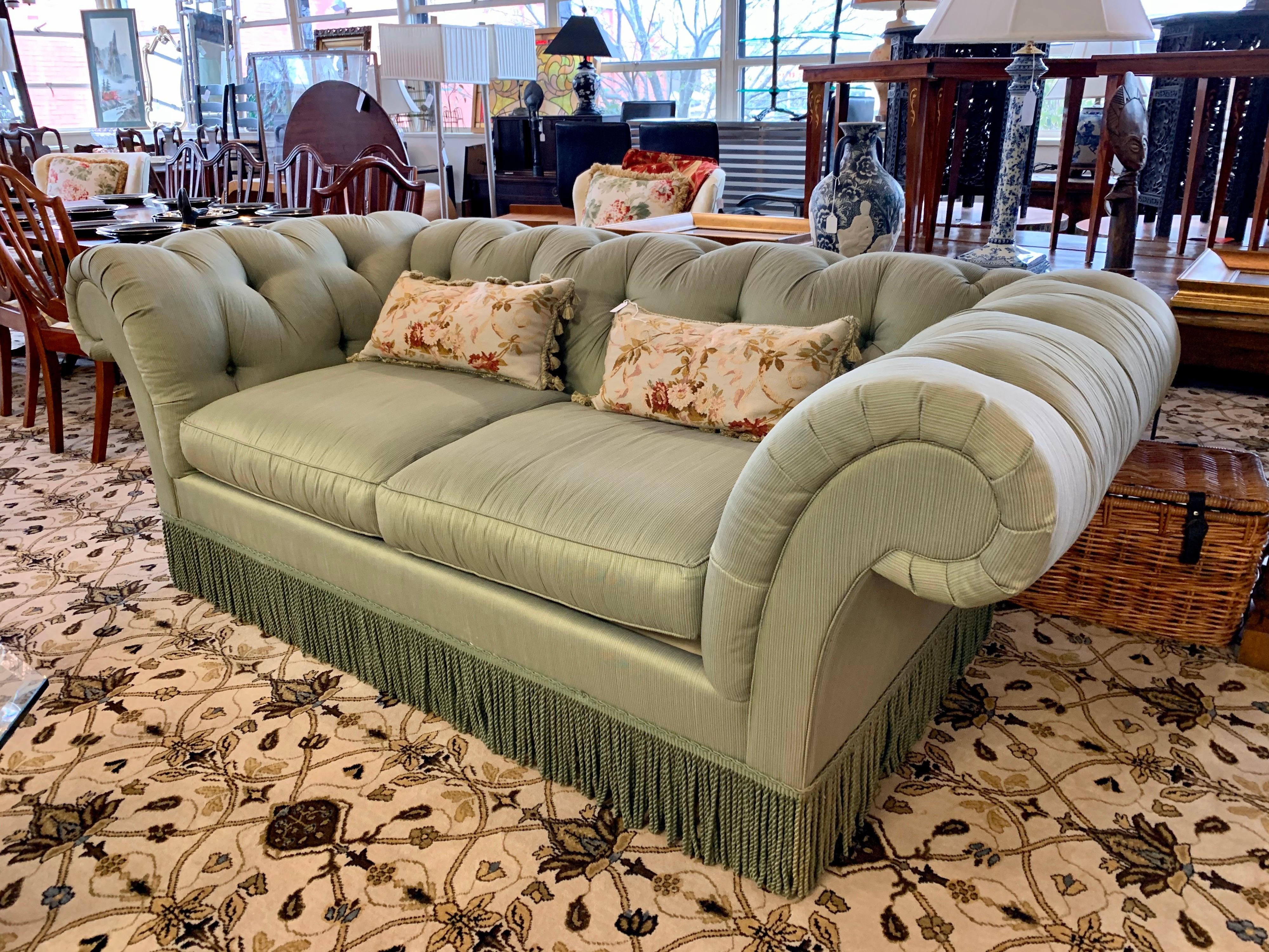 Chesterfield Tufted Sofa Olive Green 3