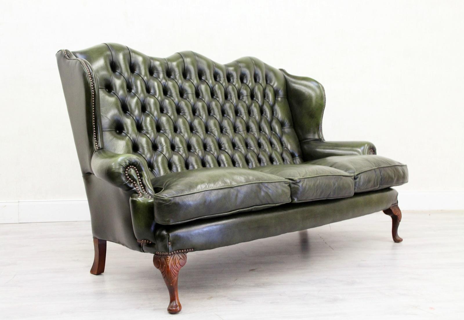 Late 20th Century Chesterfield Vintage Chippendale English Sofa Leder Antik Couch For Sale
