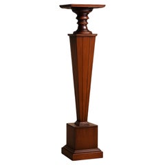 Colonne à piédestal Art Déco en châtaignier, 20e siècle