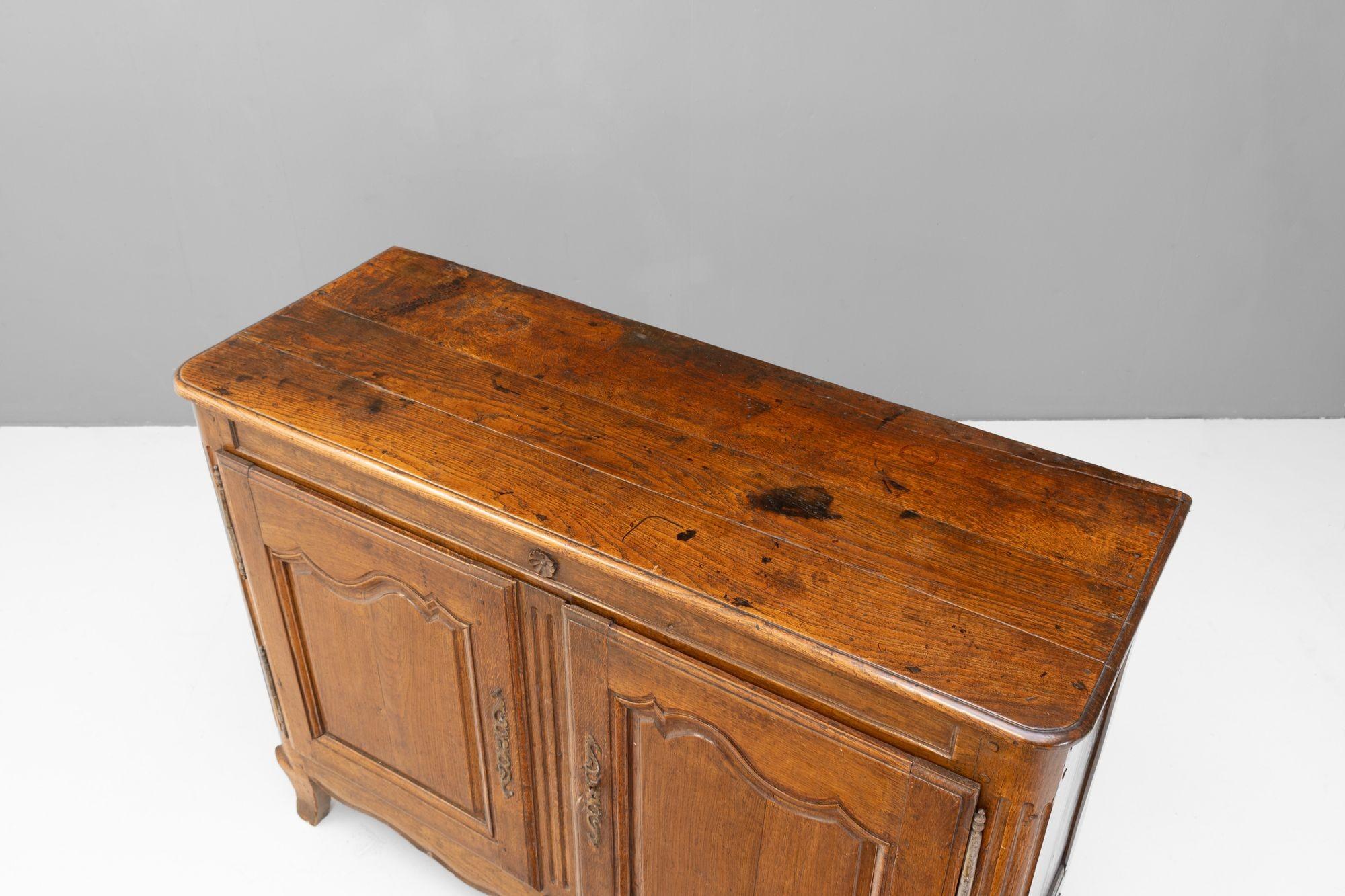 Buffet Castaño en venta 1