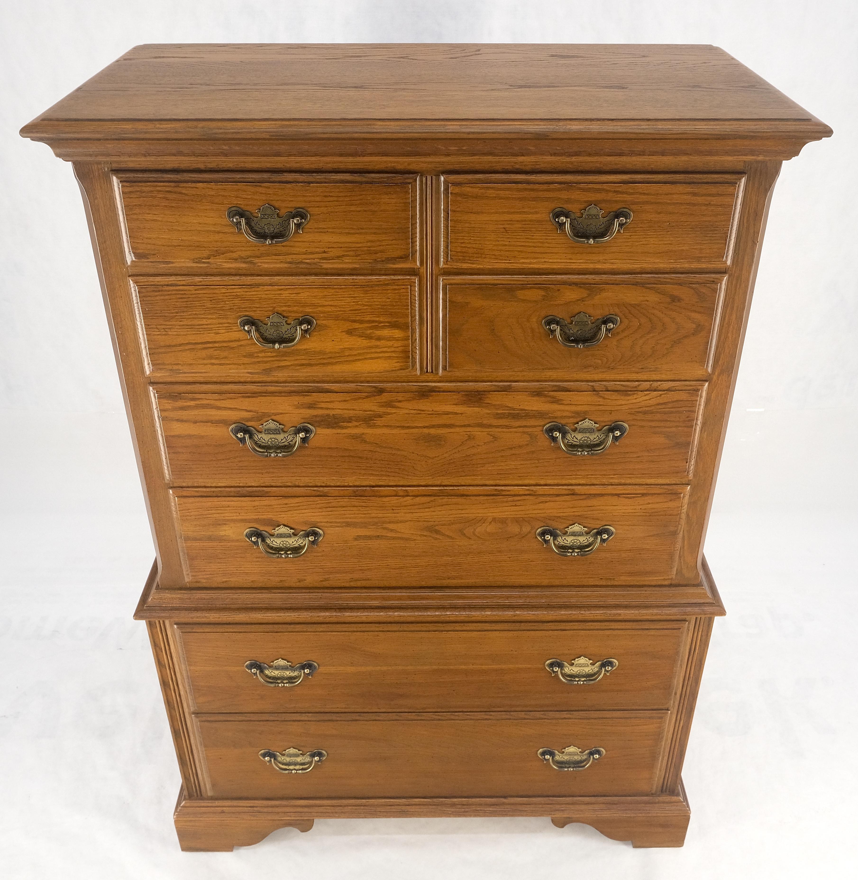 XX secolo Cassettone in castagno High Boy 8 cassetti in stile Chippendale MINT! in vendita