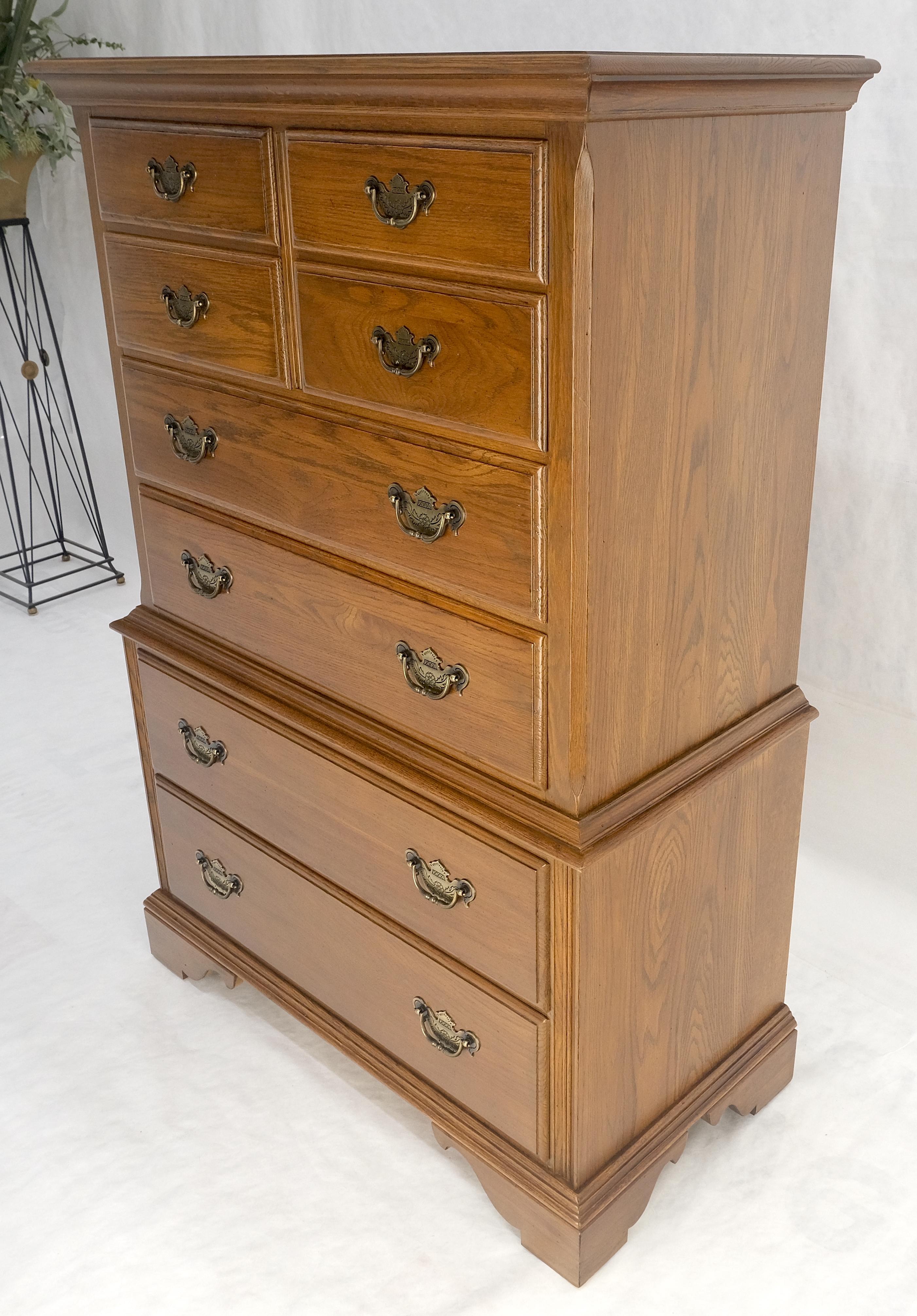 Ottone Cassettone in castagno High Boy 8 cassetti in stile Chippendale MINT! in vendita