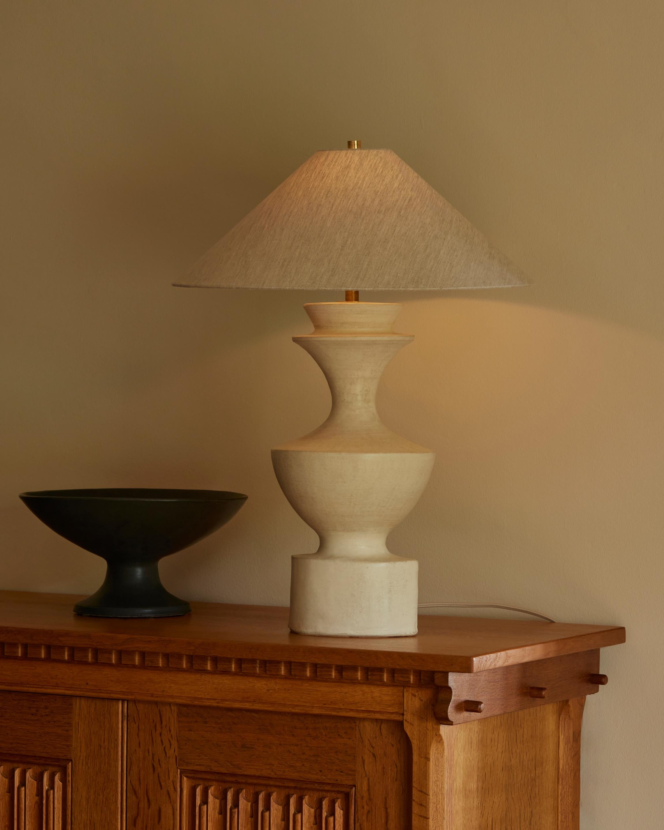 Chestnut Cicero 26 Table Lamp by  Danny Kaplan Studio For Sale 2